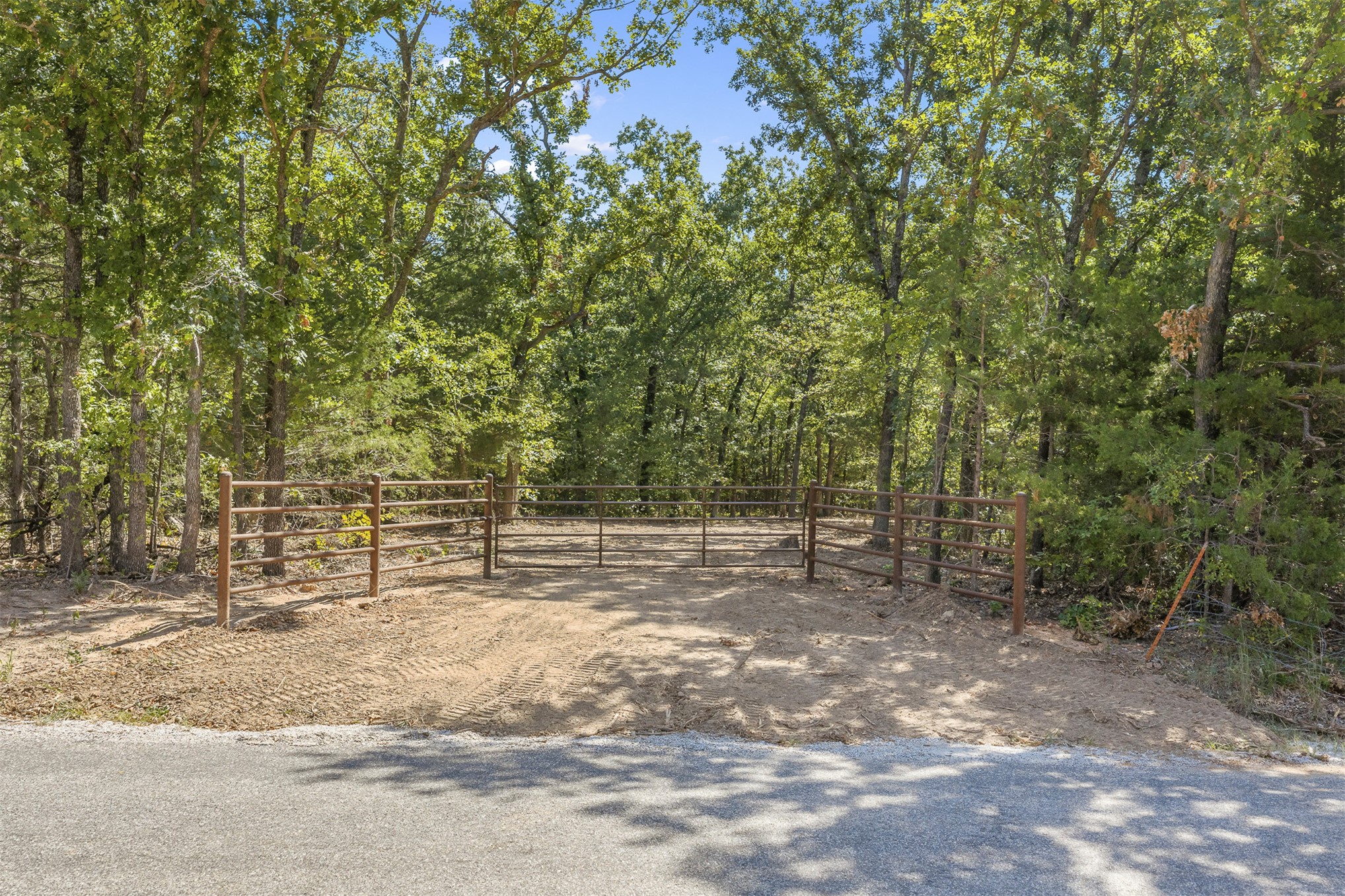 3 County Road 3480 Property Photo 1