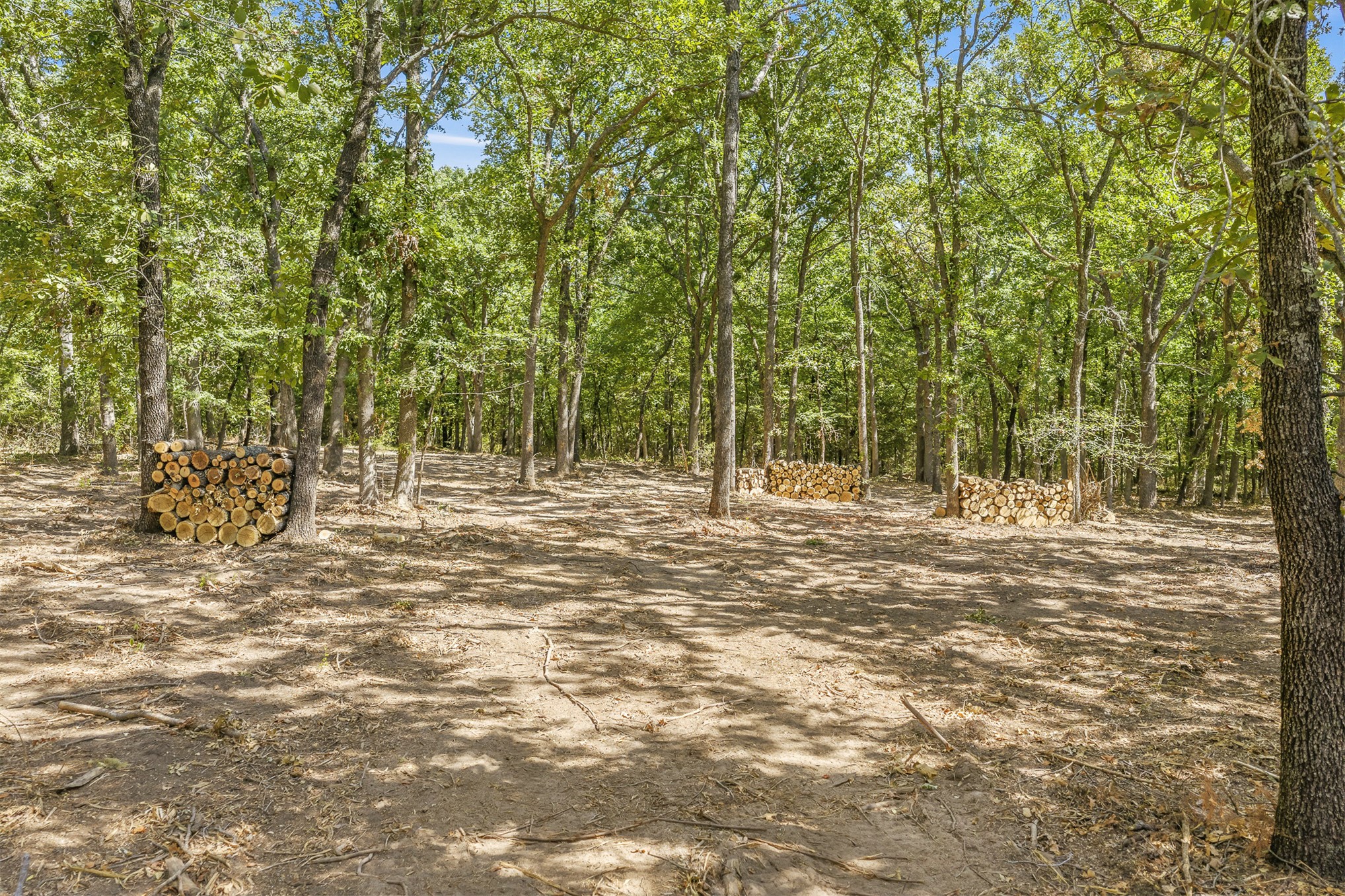 3 County Road 3480 Property Photo 5