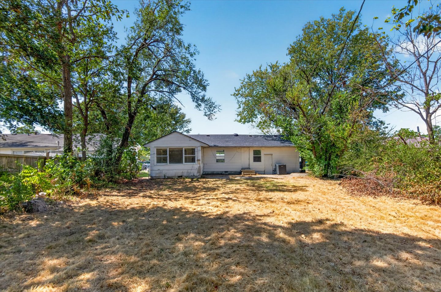 1812 S Armstrong Avenue Property Photo 20