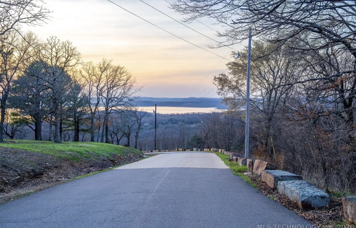 18303 E Wilderness Road Property Photo 6