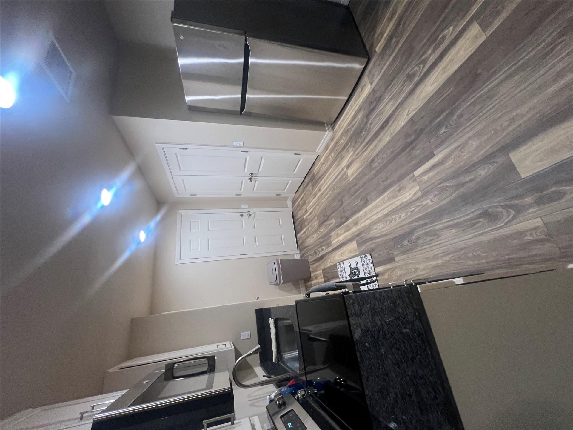 1380 Day Lane Property Photo 7