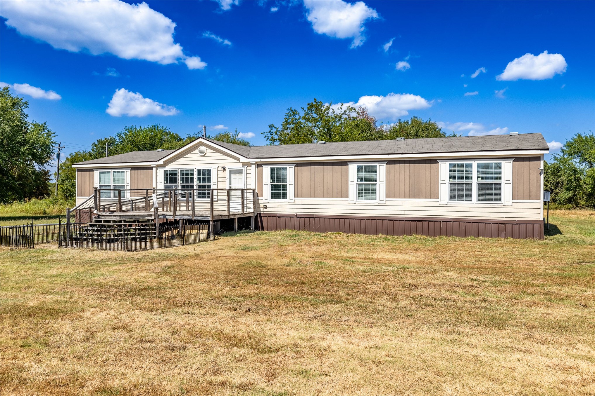 9130 N 230 Road Property Photo 6