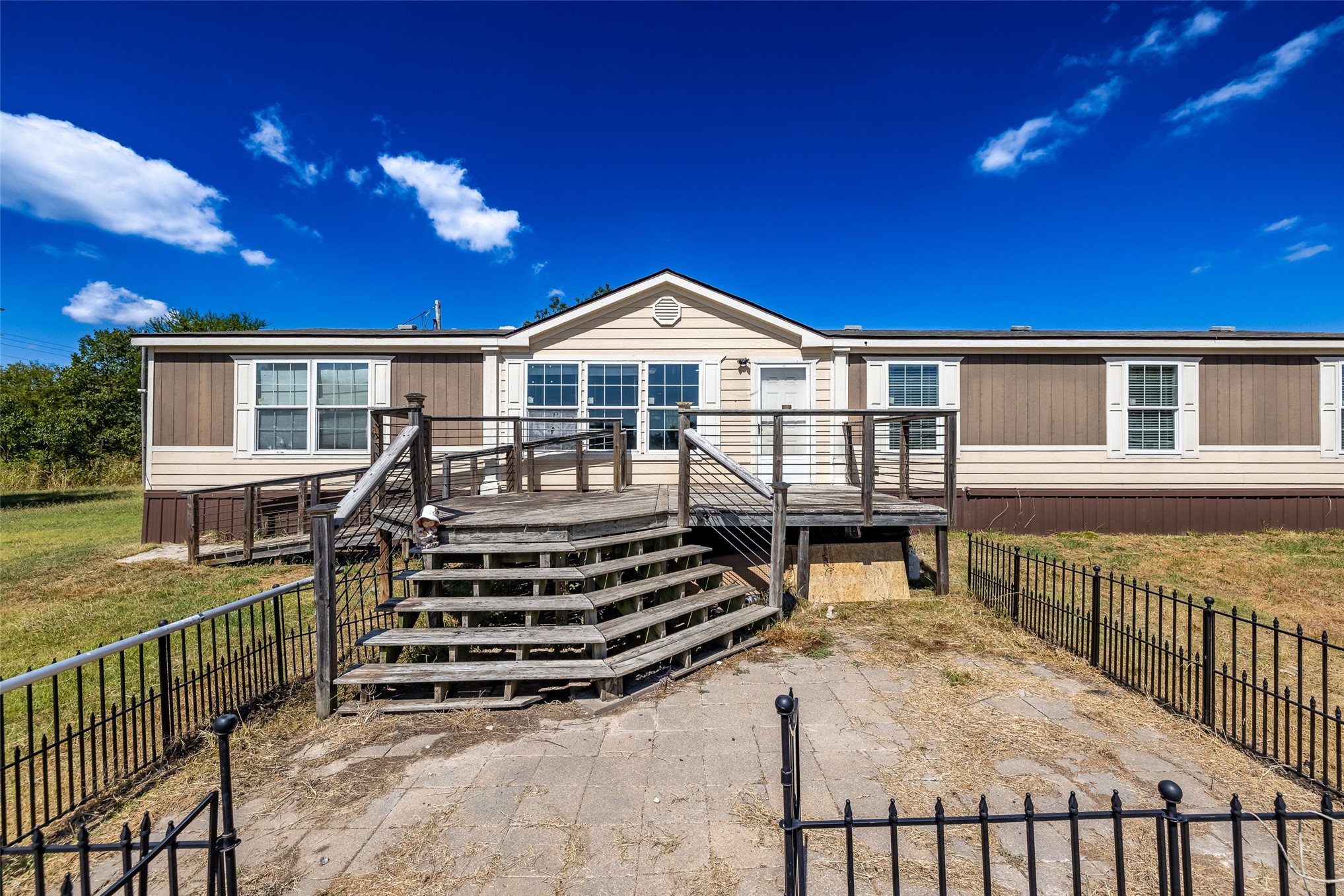 9130 N 230 Road Property Photo 7