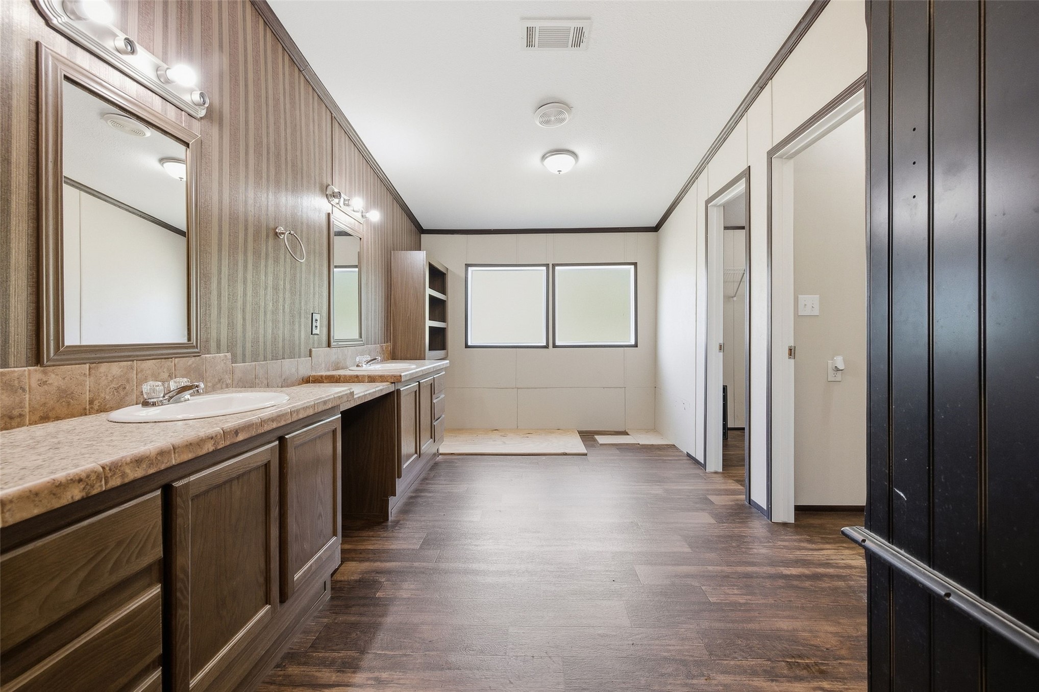 9130 N 230 Road Property Photo 24