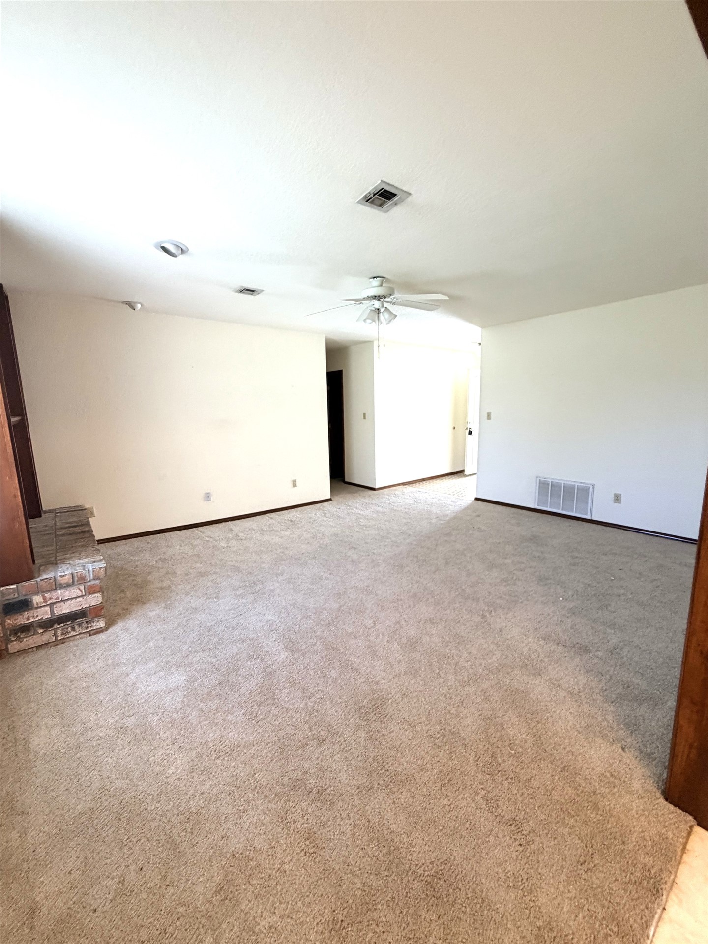 1512 Briarwood Lane Property Photo 2