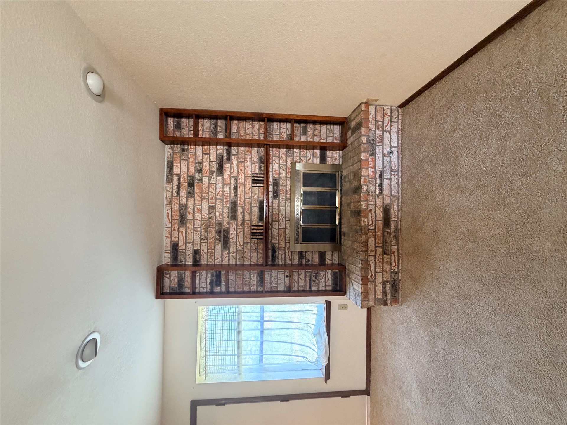 1512 Briarwood Lane Property Photo 3