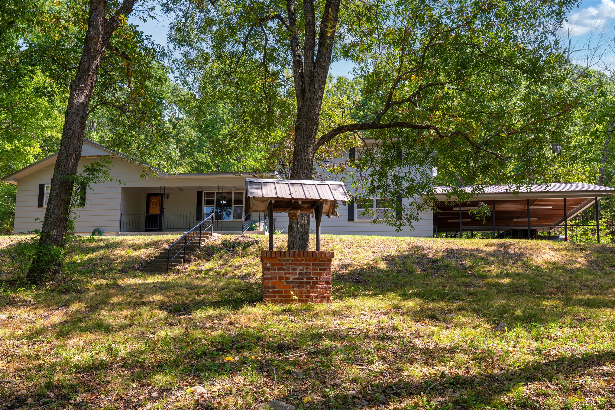 24092 S Black Valley Road Property Photo 3