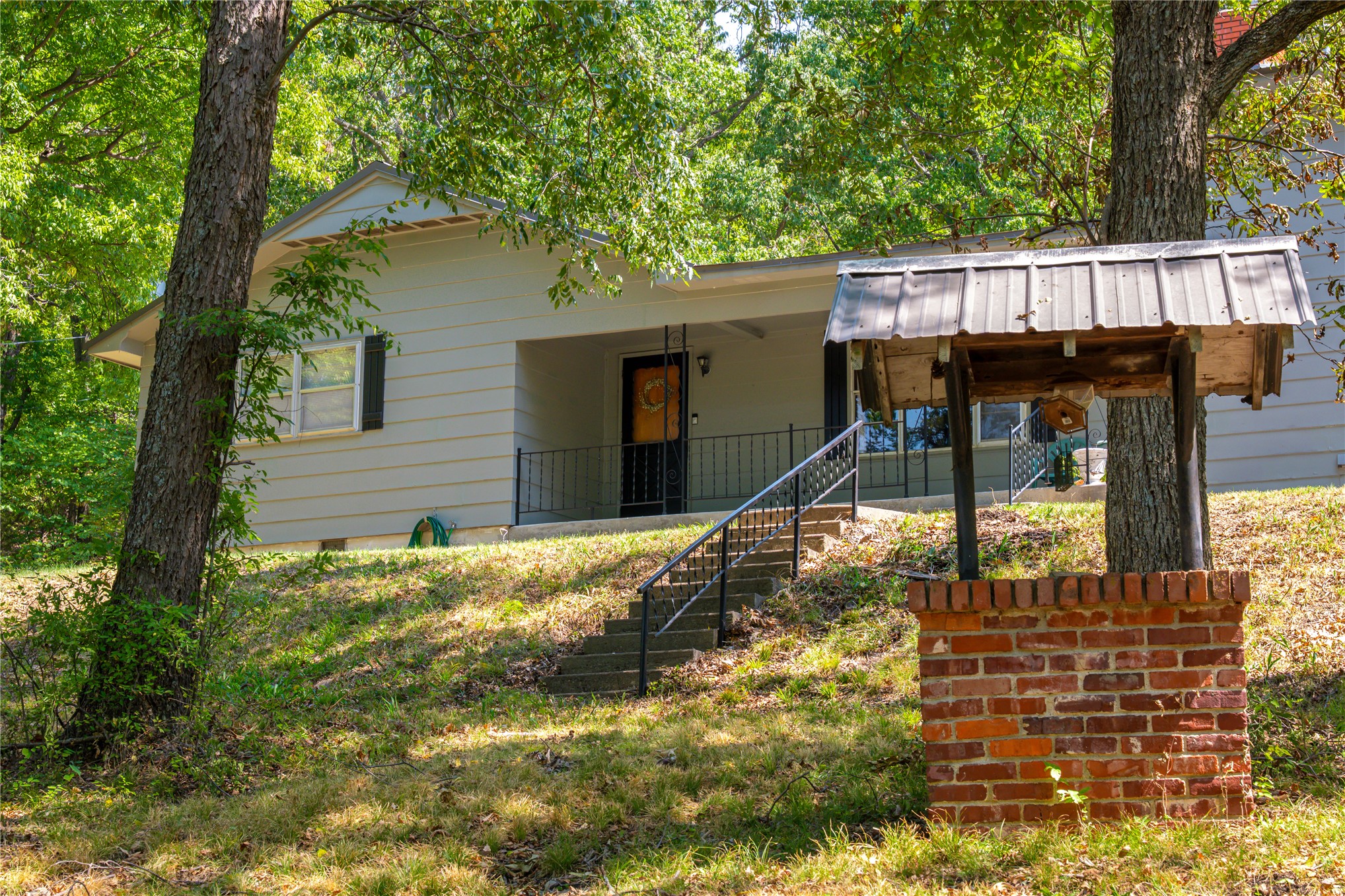 24092 S Black Valley Road Property Photo 4