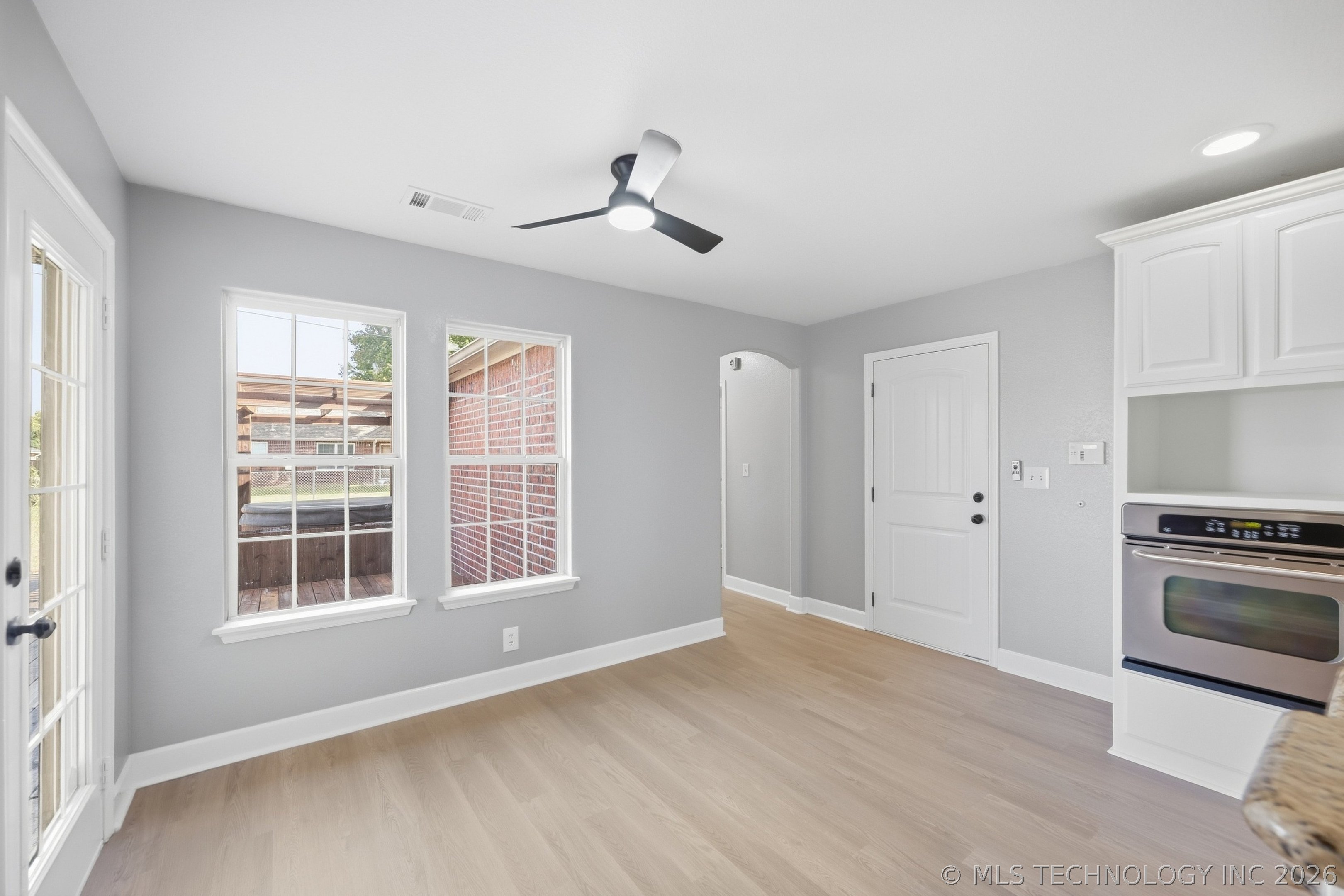 1113 W Dogwood Street Property Photo 9