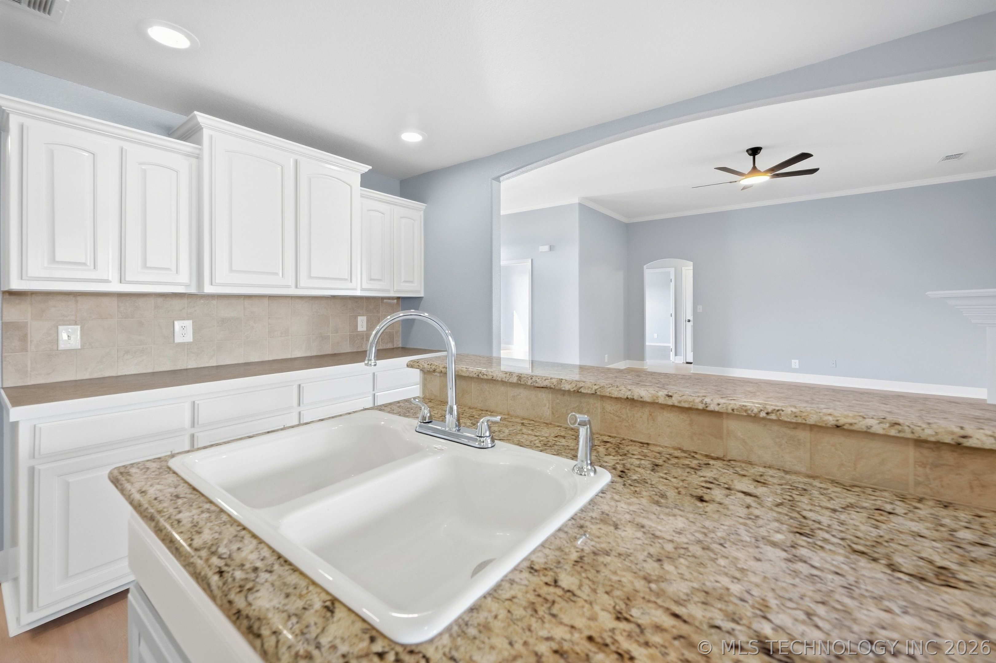 1113 W Dogwood Street Property Photo 11