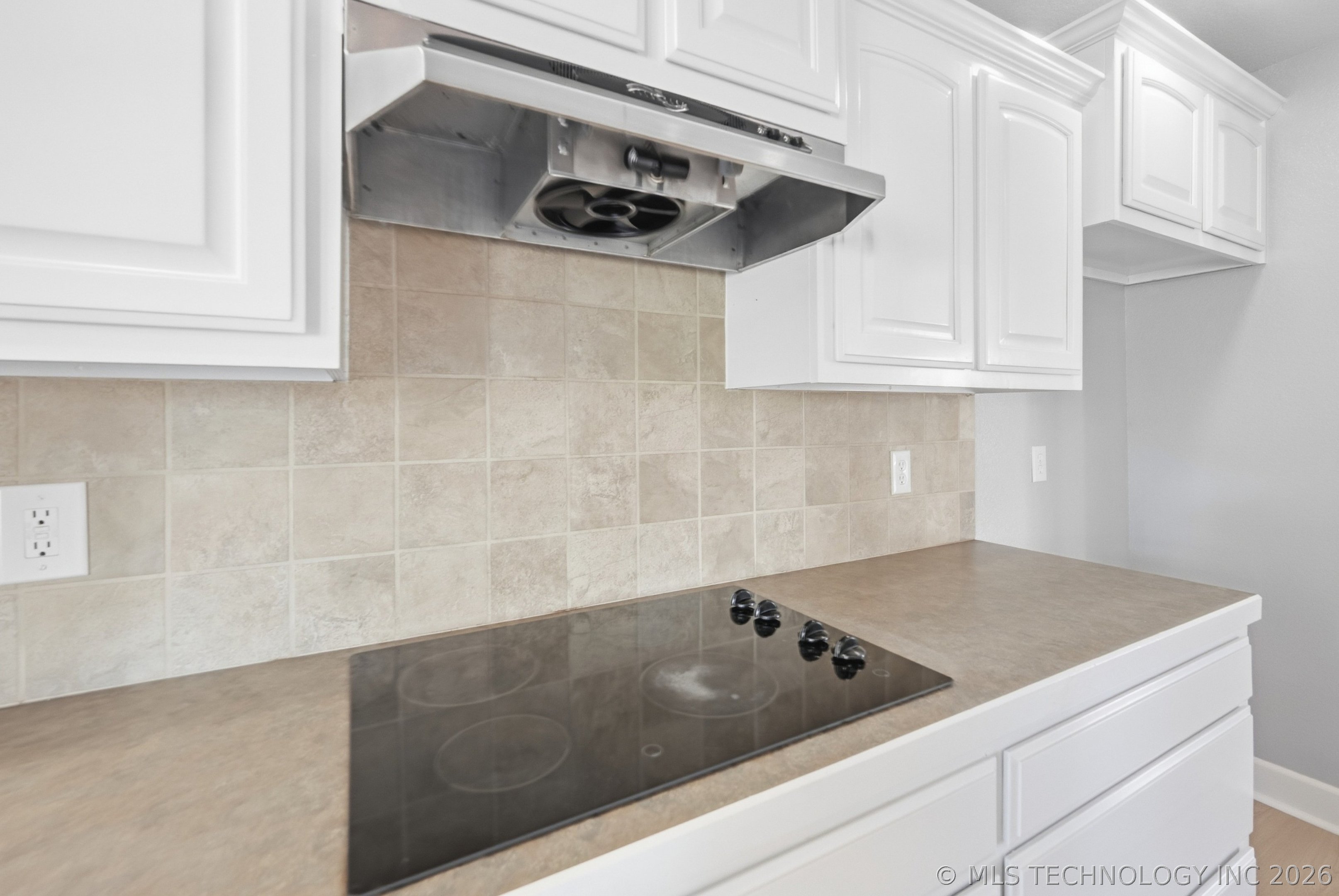 1113 W Dogwood Street Property Photo 12