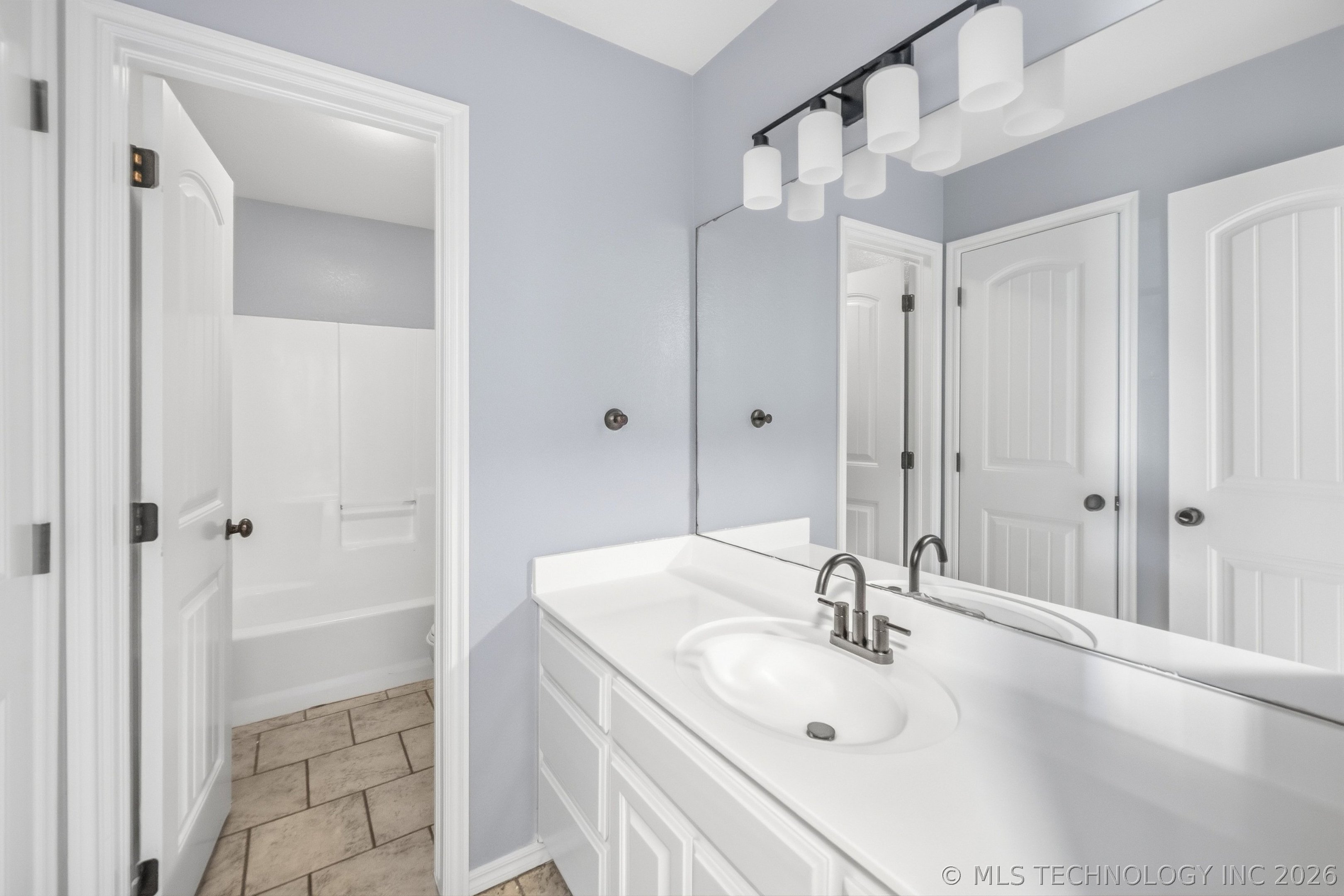 1113 W Dogwood Street Property Photo 23