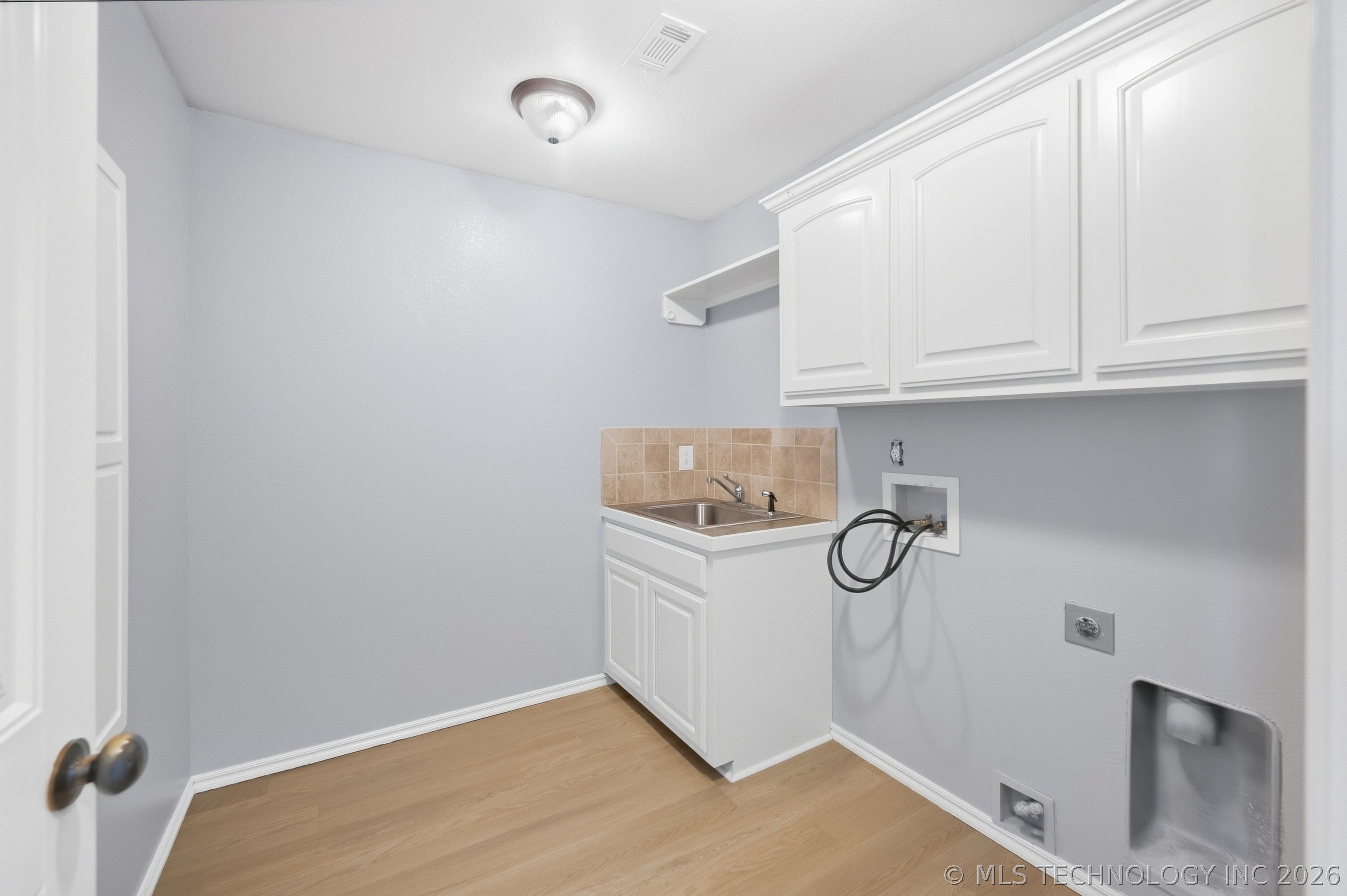 1113 W Dogwood Street Property Photo 26