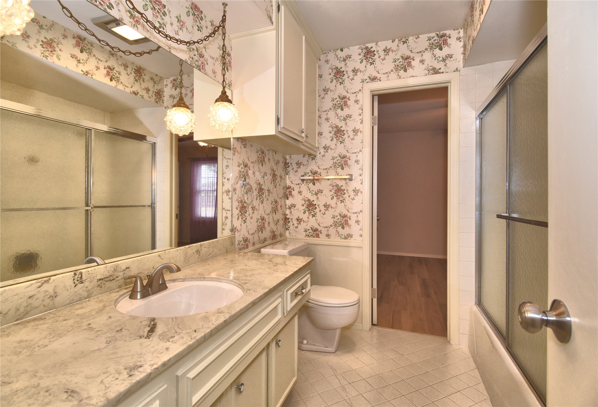 5678 S 84th East Avenue Property Photo 17