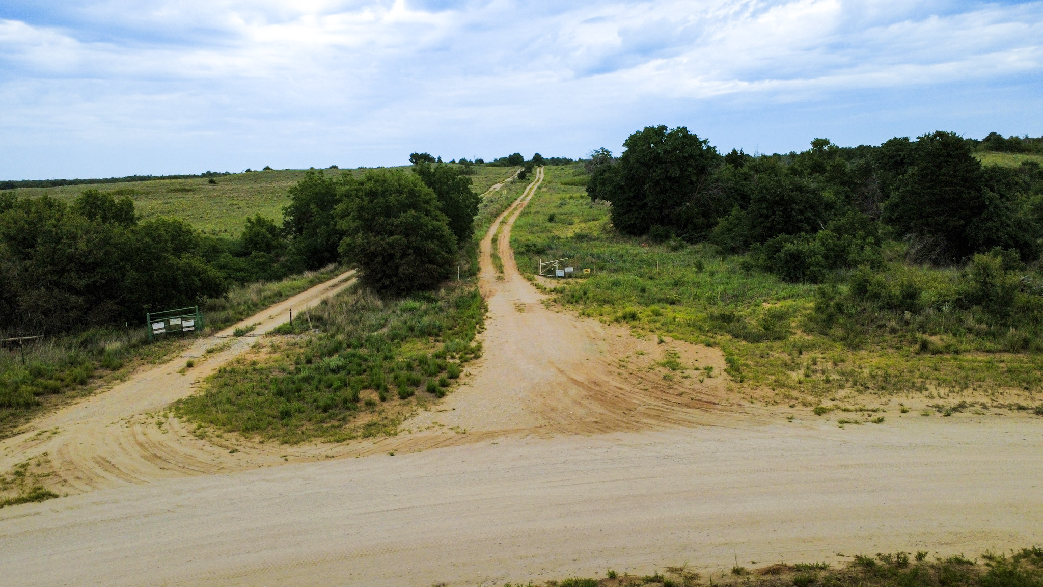 01 E 680 Road Property Photo 6