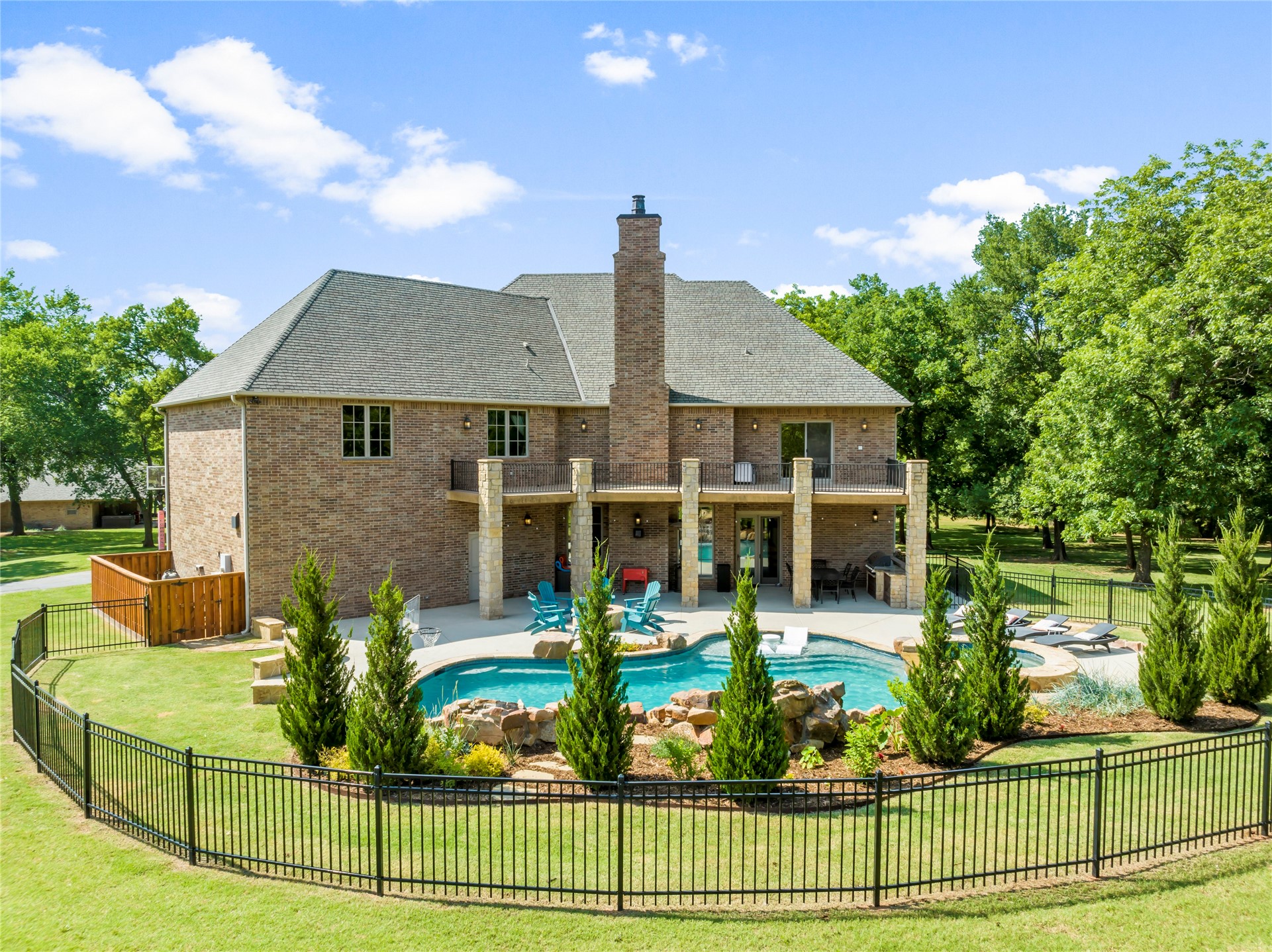 1211 N Cimarron Hill Property Photo 45