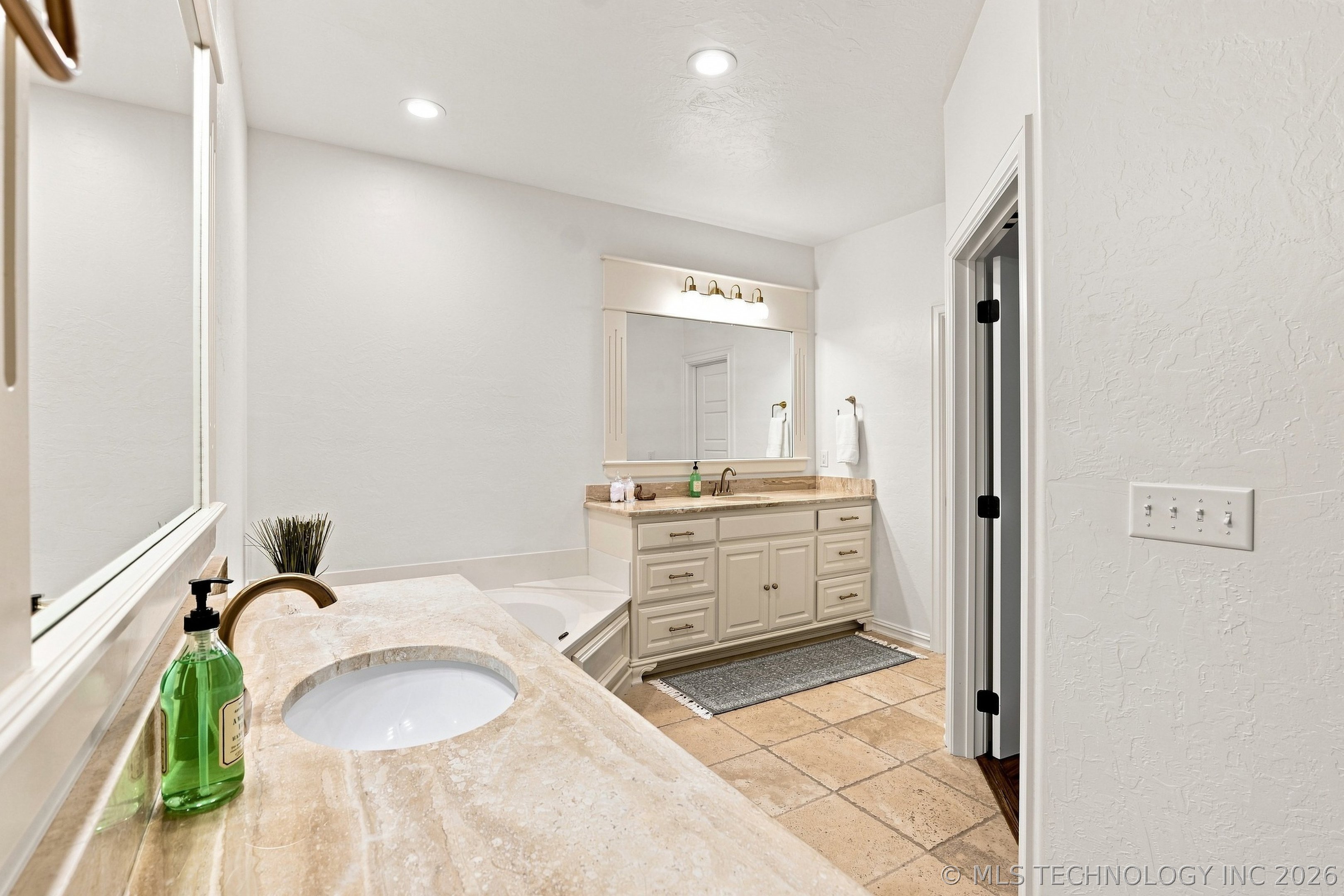 414 W 128th Street S Property Photo 27