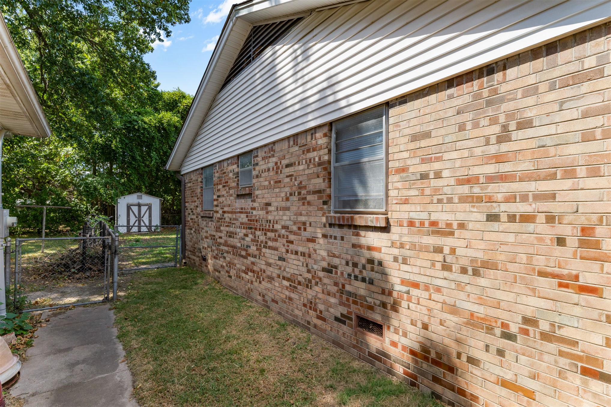 5322 S Rockford Avenue Property Photo 27