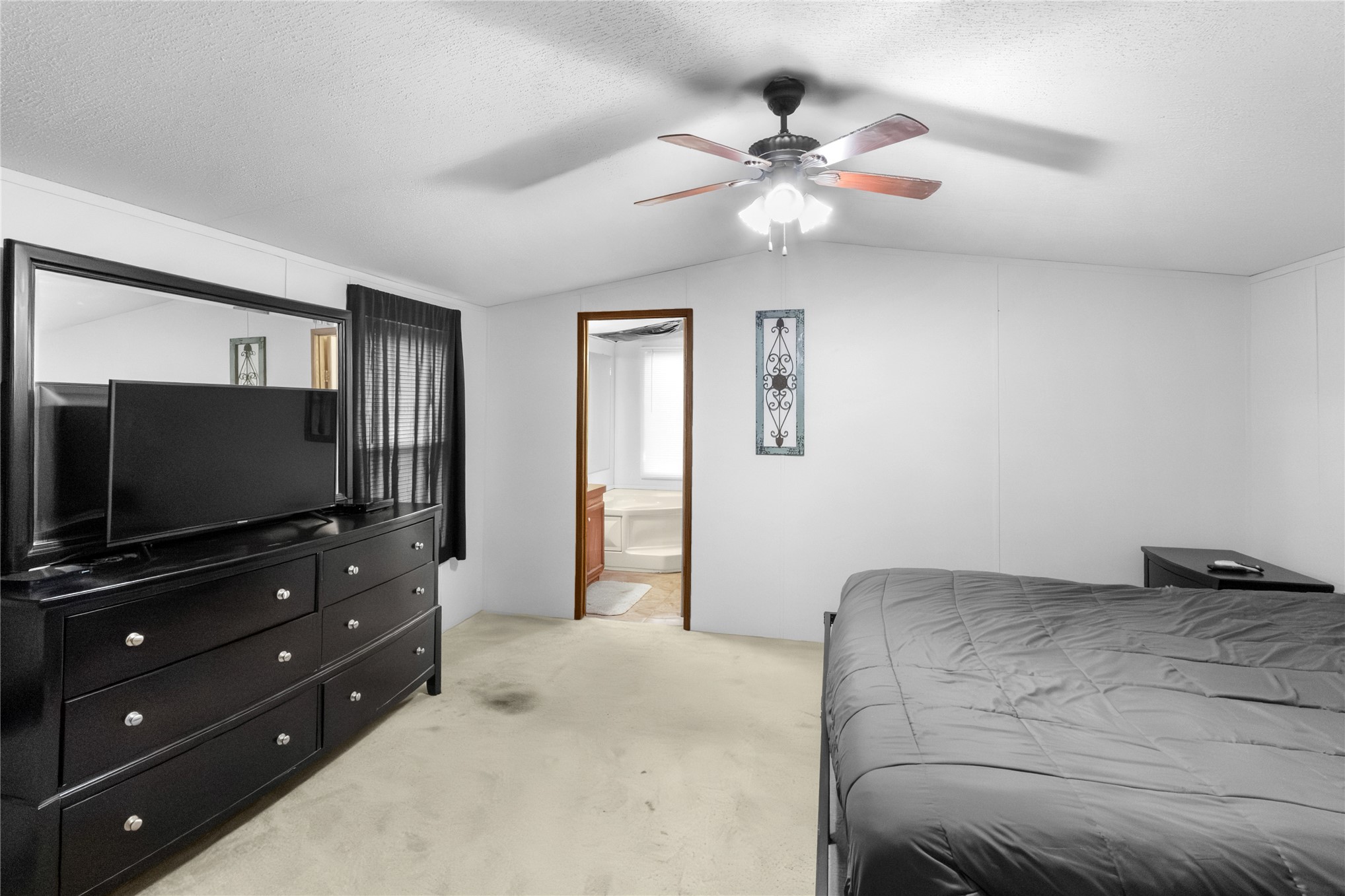 420781 1143 Road Property Photo 27