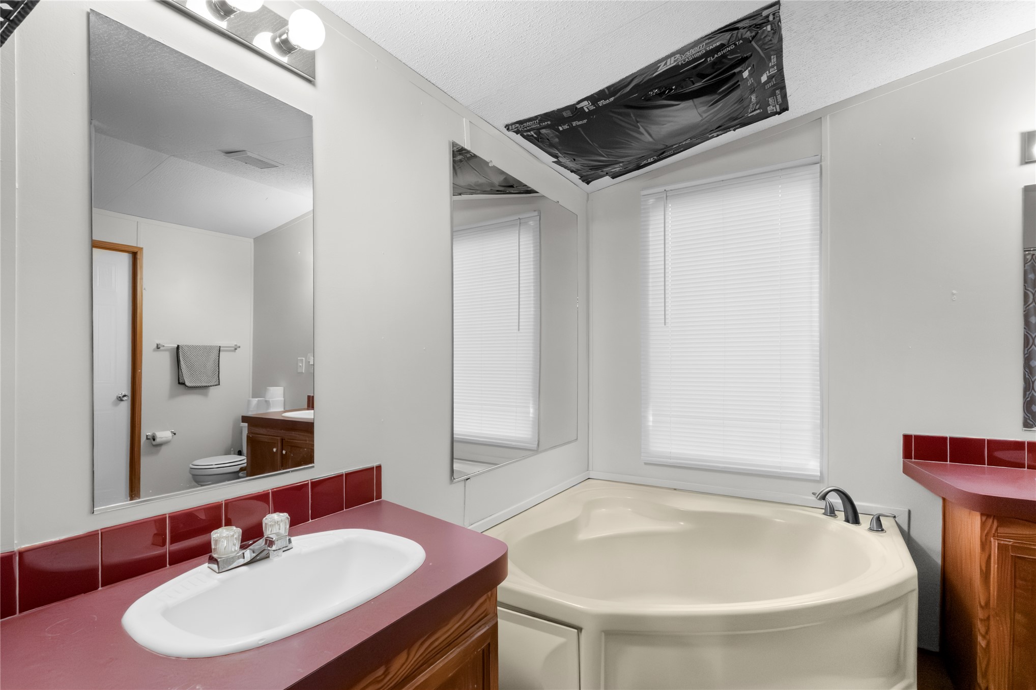 420781 1143 Road Property Photo 30