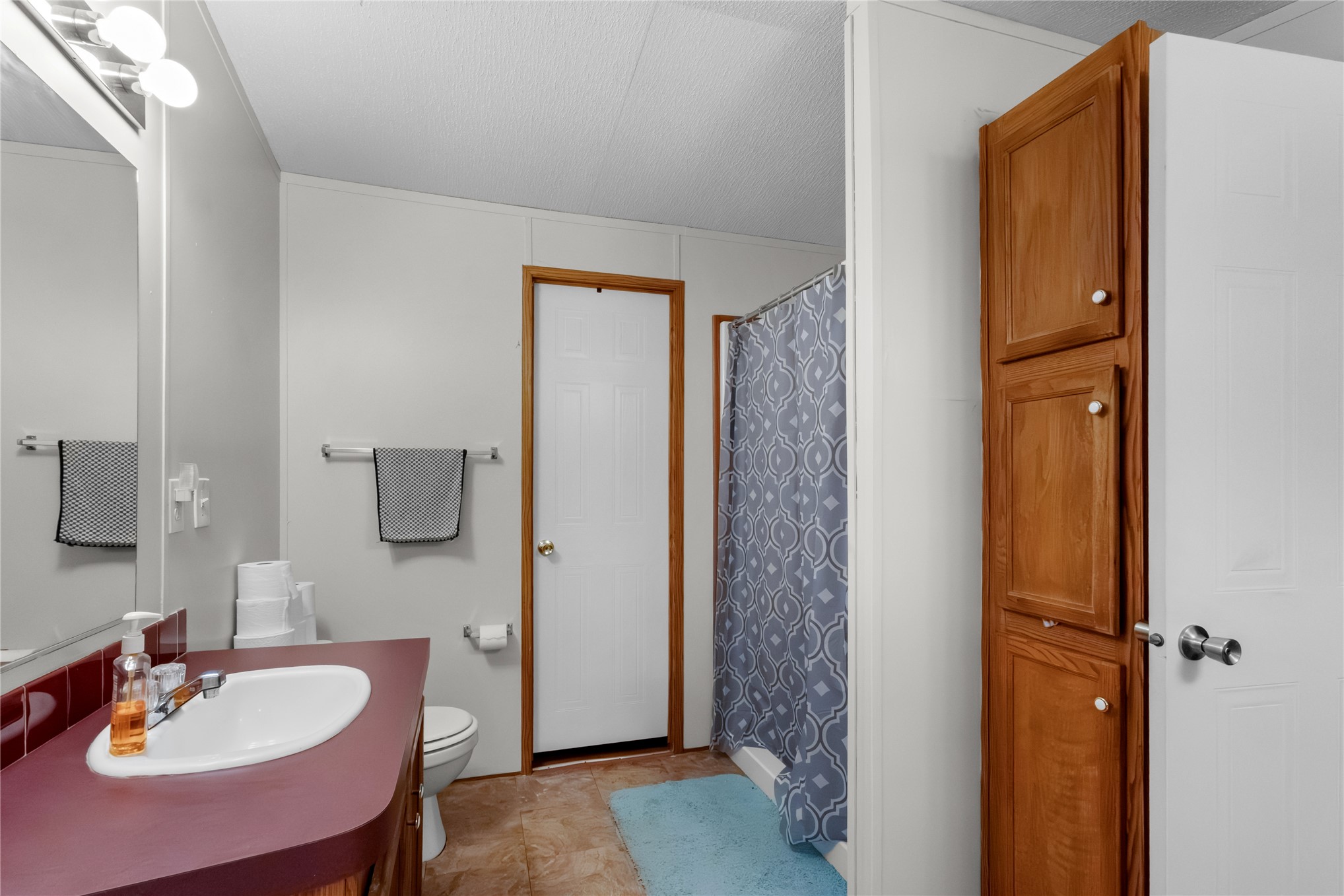 420781 1143 Road Property Photo 31