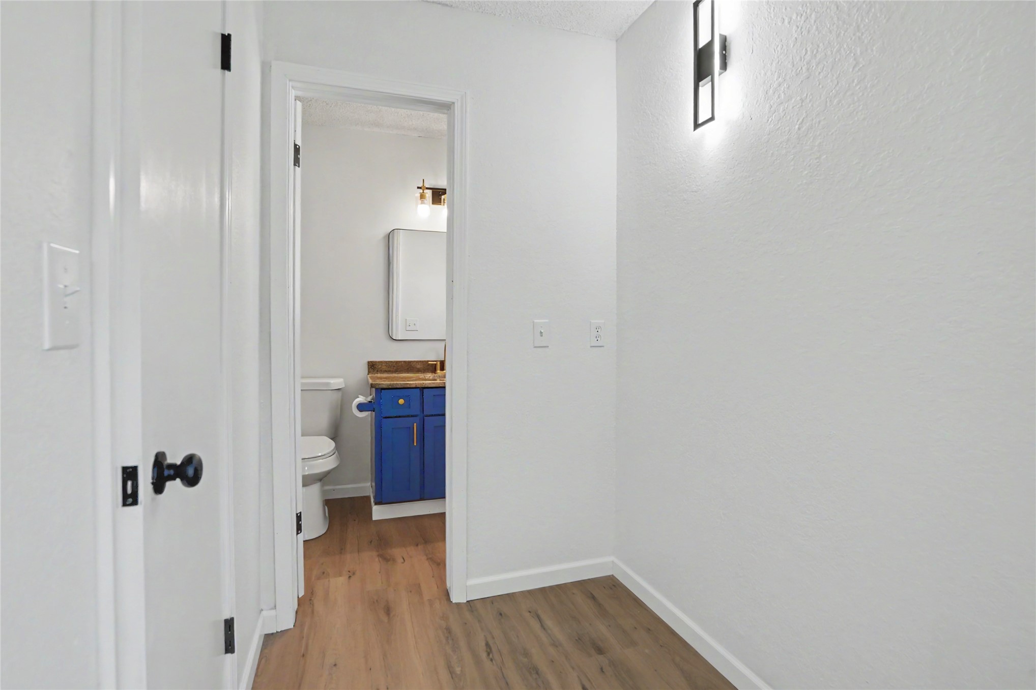 782 N Zenith Avenue Property Photo 25