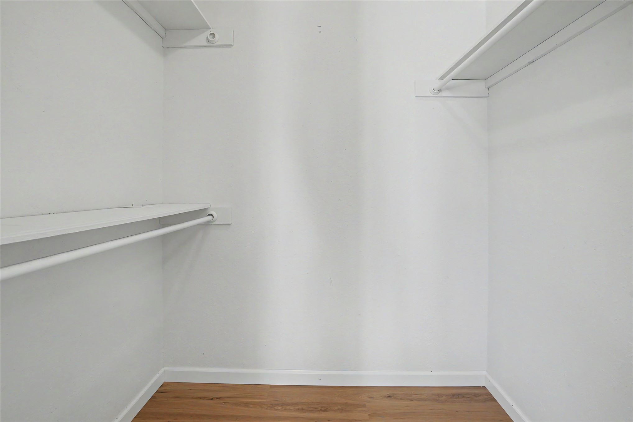 782 N Zenith Avenue Property Photo 32