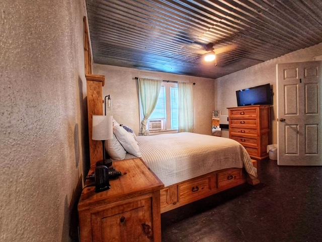 500 N Hinckley Street Property Photo 11