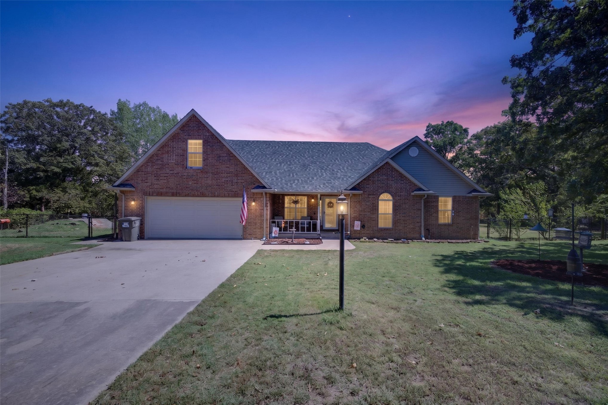 3015 Sunset Road Property Photo 1
