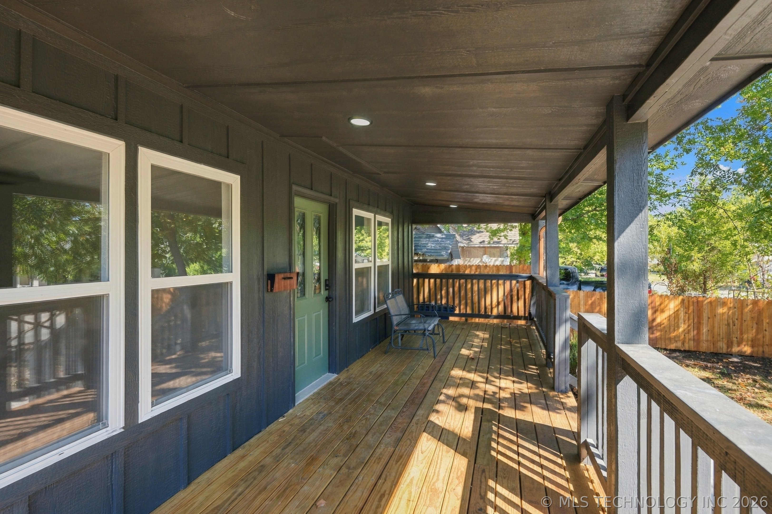 842 N Gary Avenue Property Photo 3
