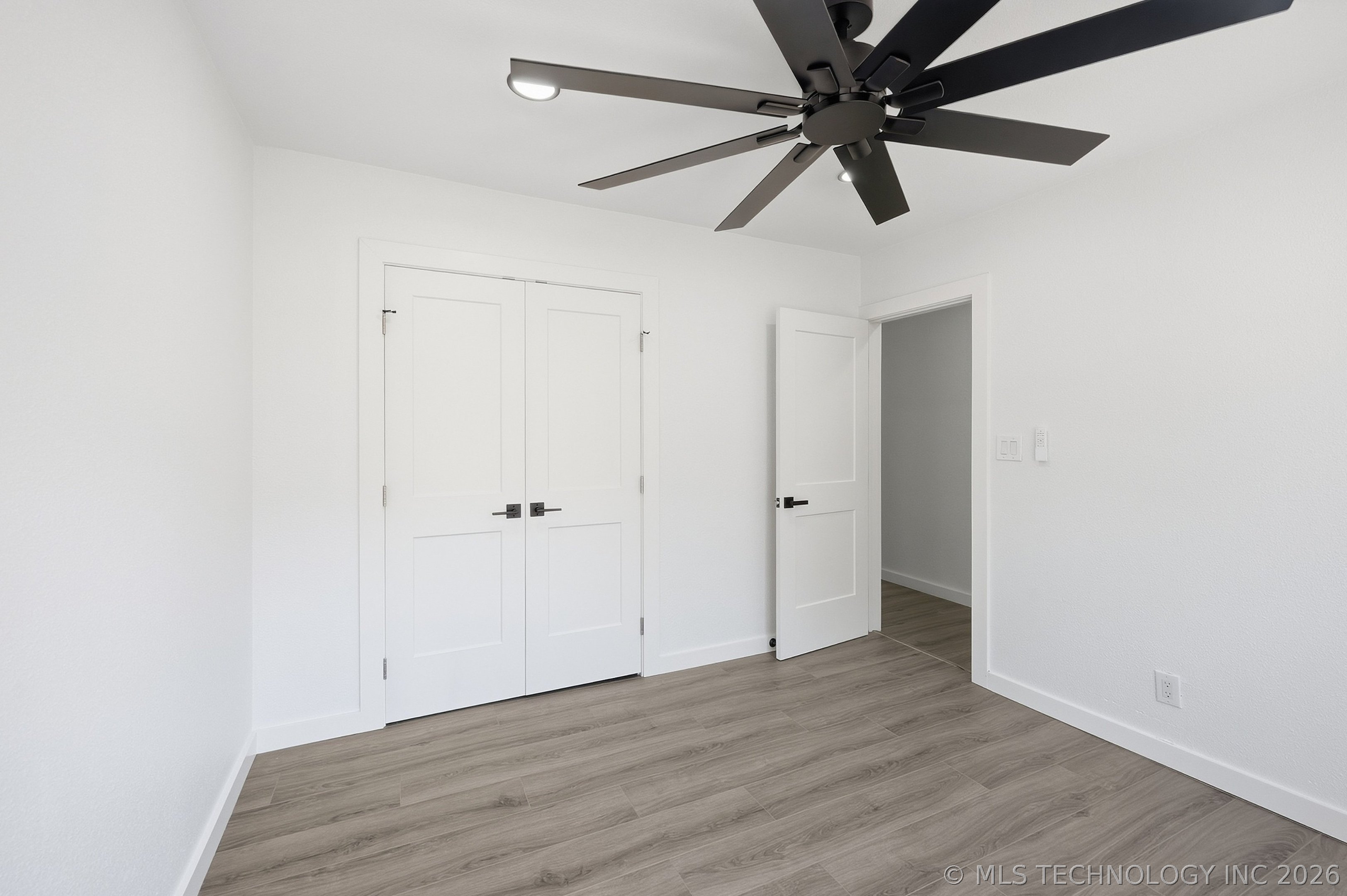 842 N Gary Avenue Property Photo 12