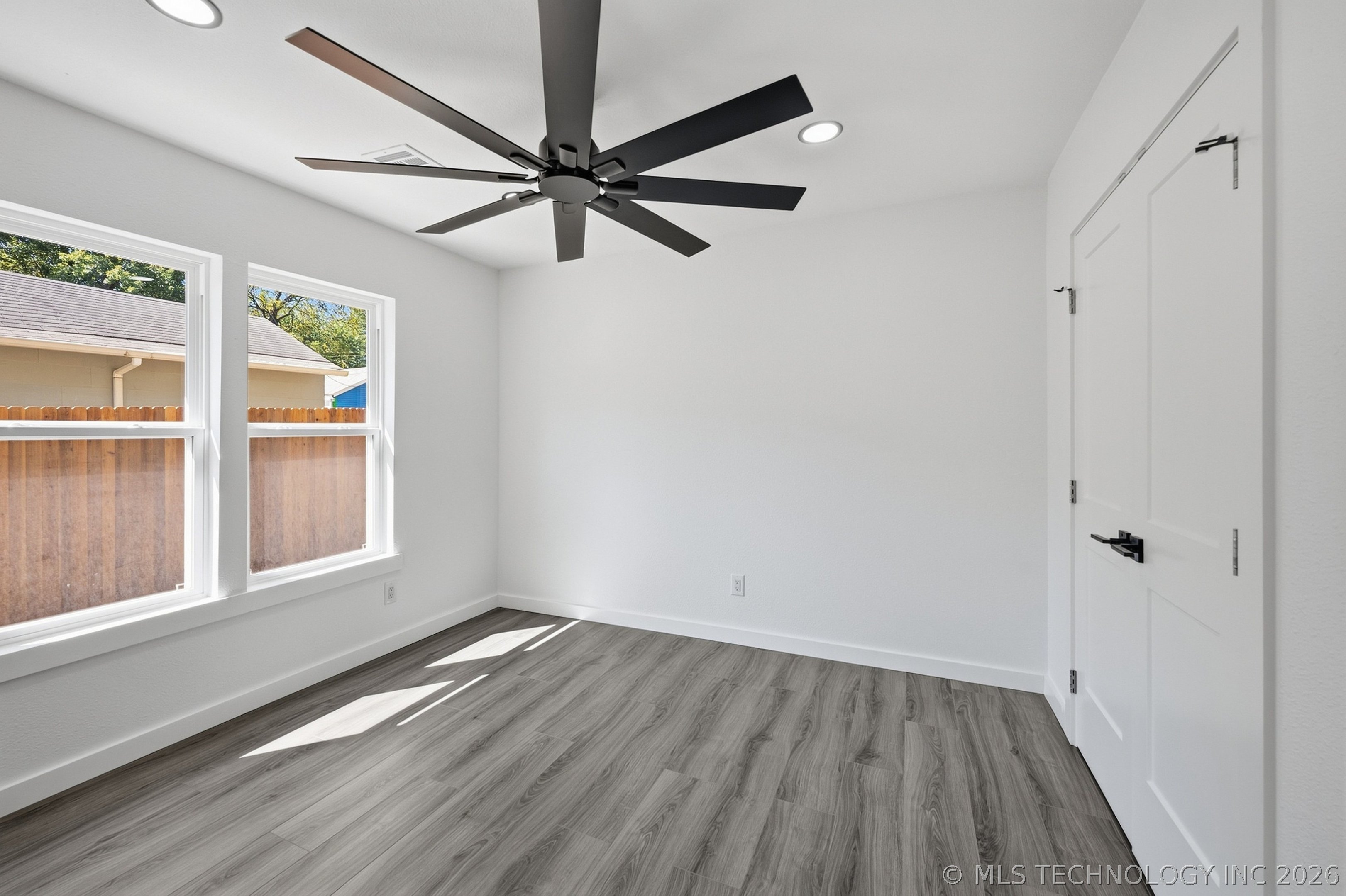 842 N Gary Avenue Property Photo 13