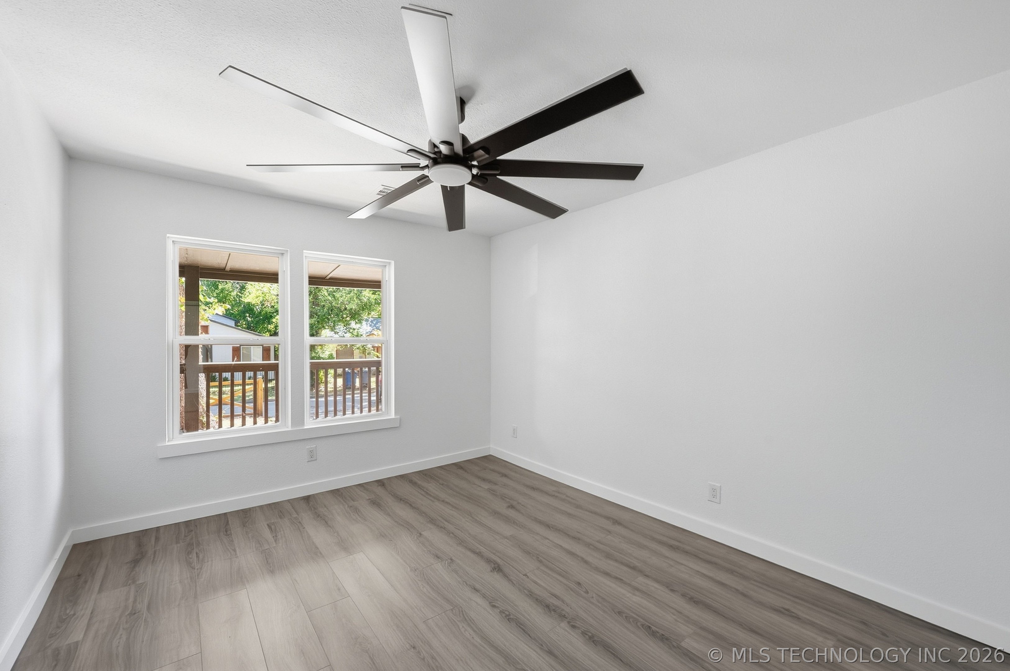 842 N Gary Avenue Property Photo 15