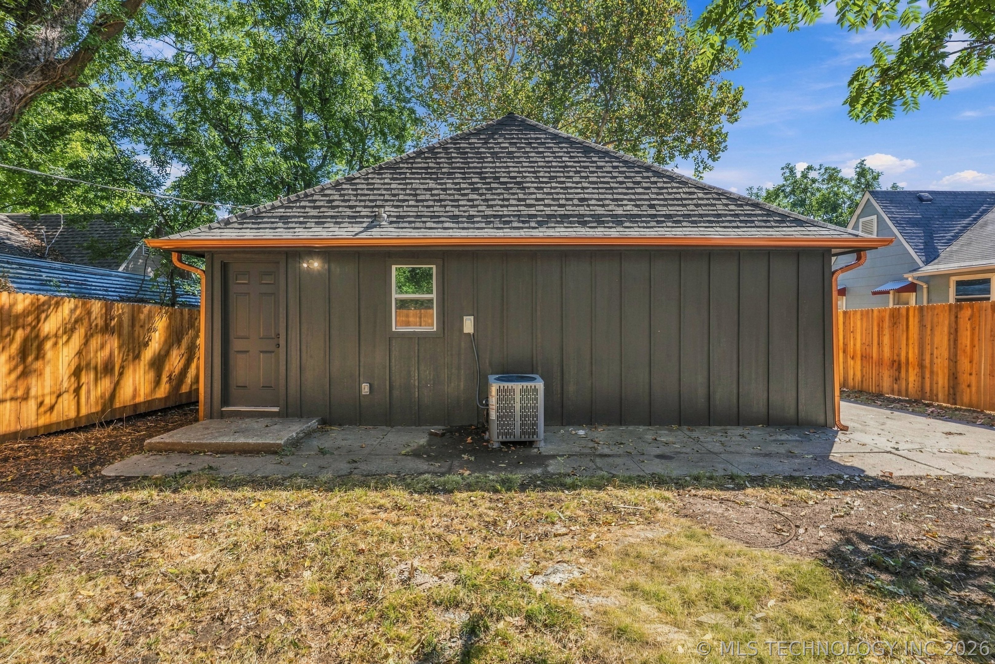 842 N Gary Avenue Property Photo 18