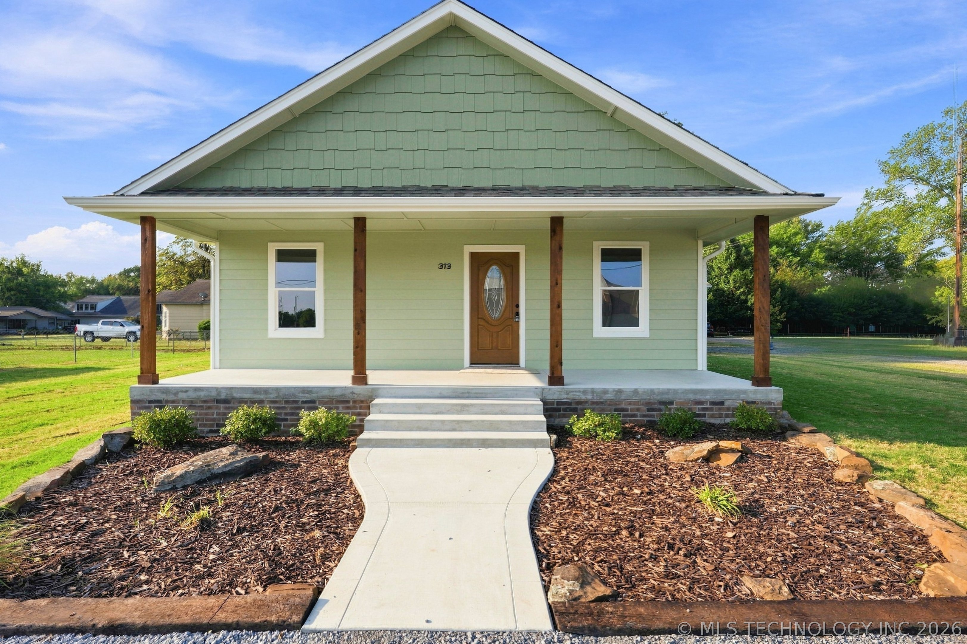 313 Ohio Street Property Photo 2