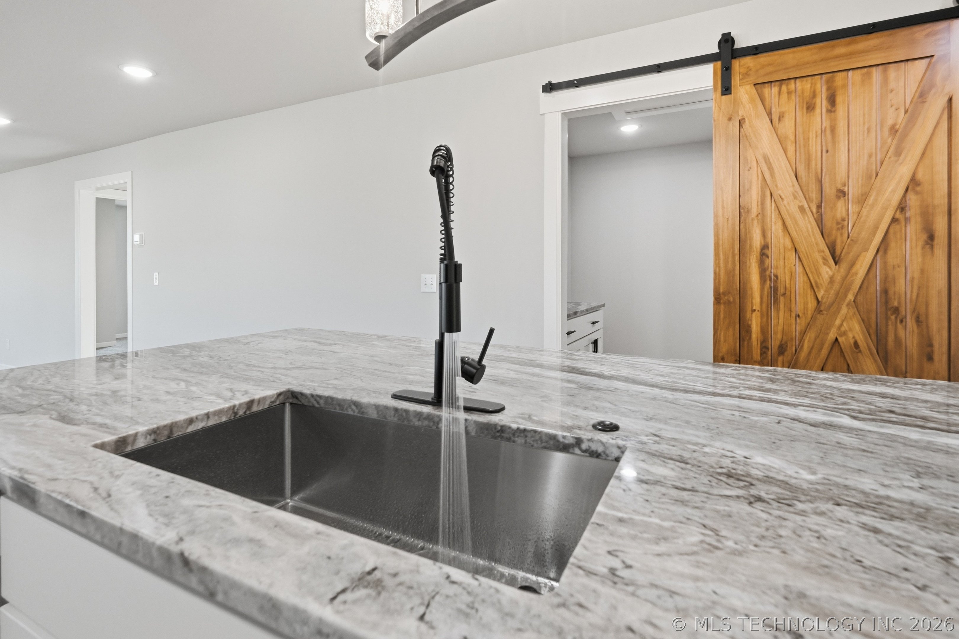 313 Ohio Street Property Photo 10