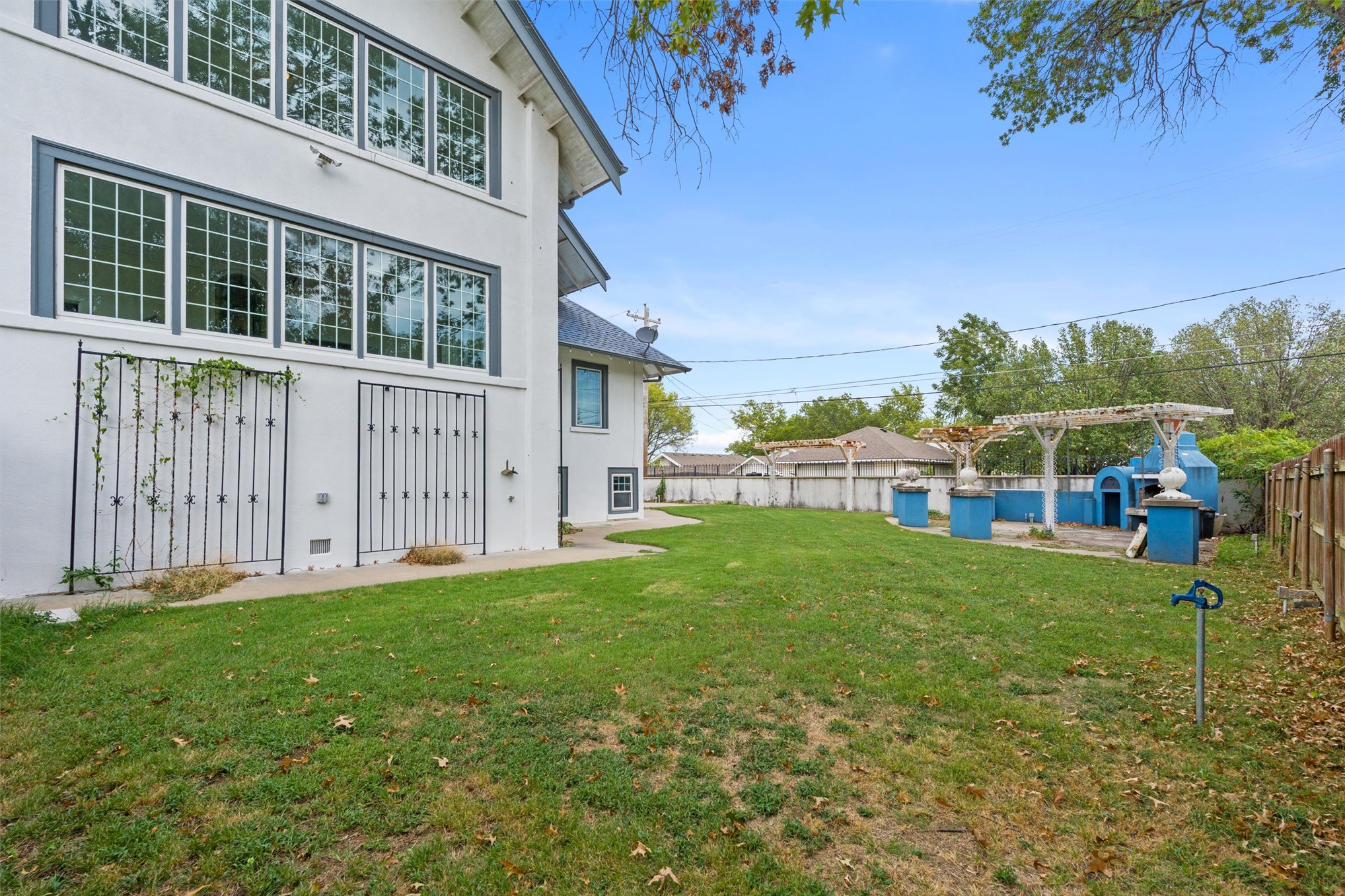 1220 S Cherokee Avenue Property Photo 43