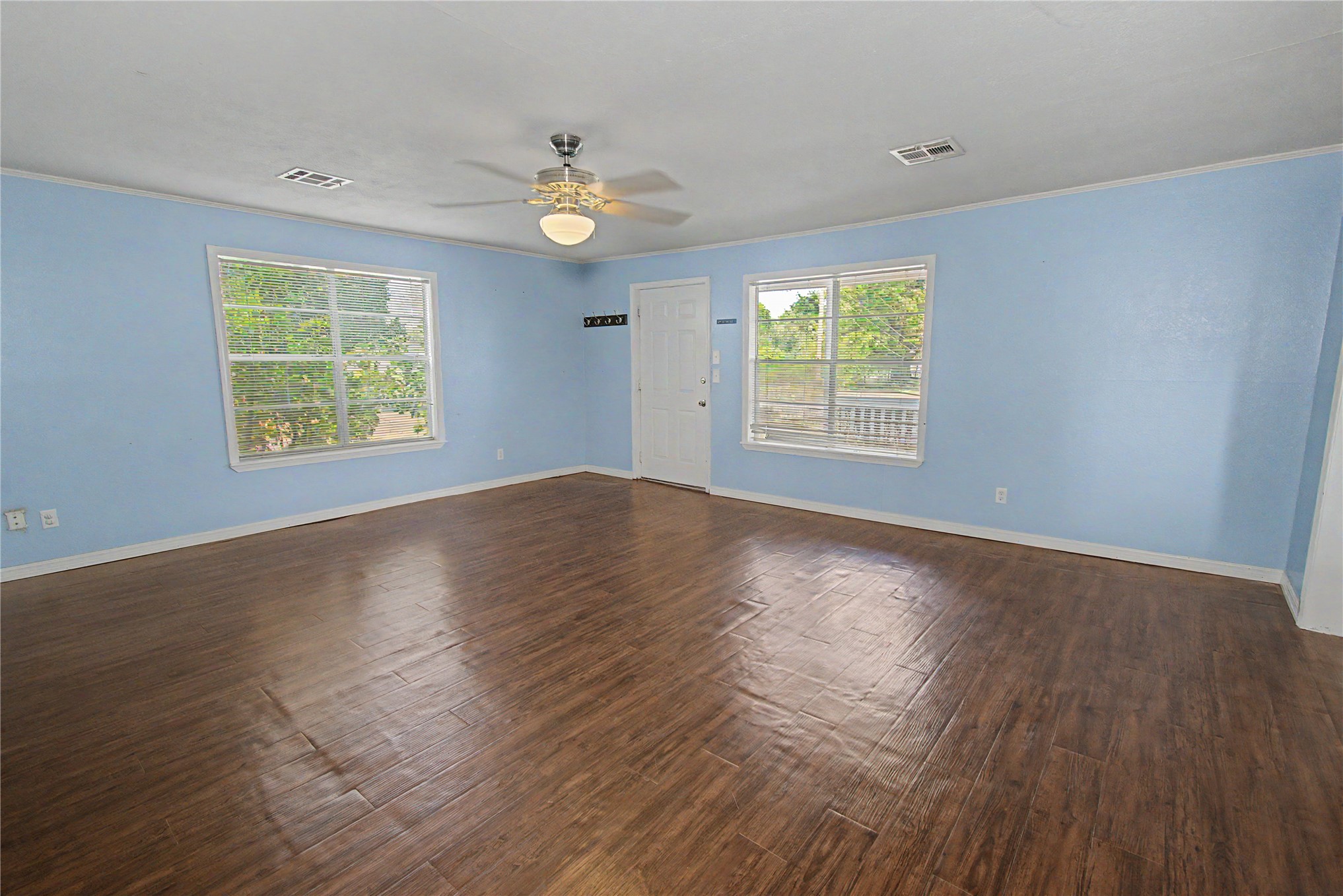 1711 Turner Street Property Photo 3