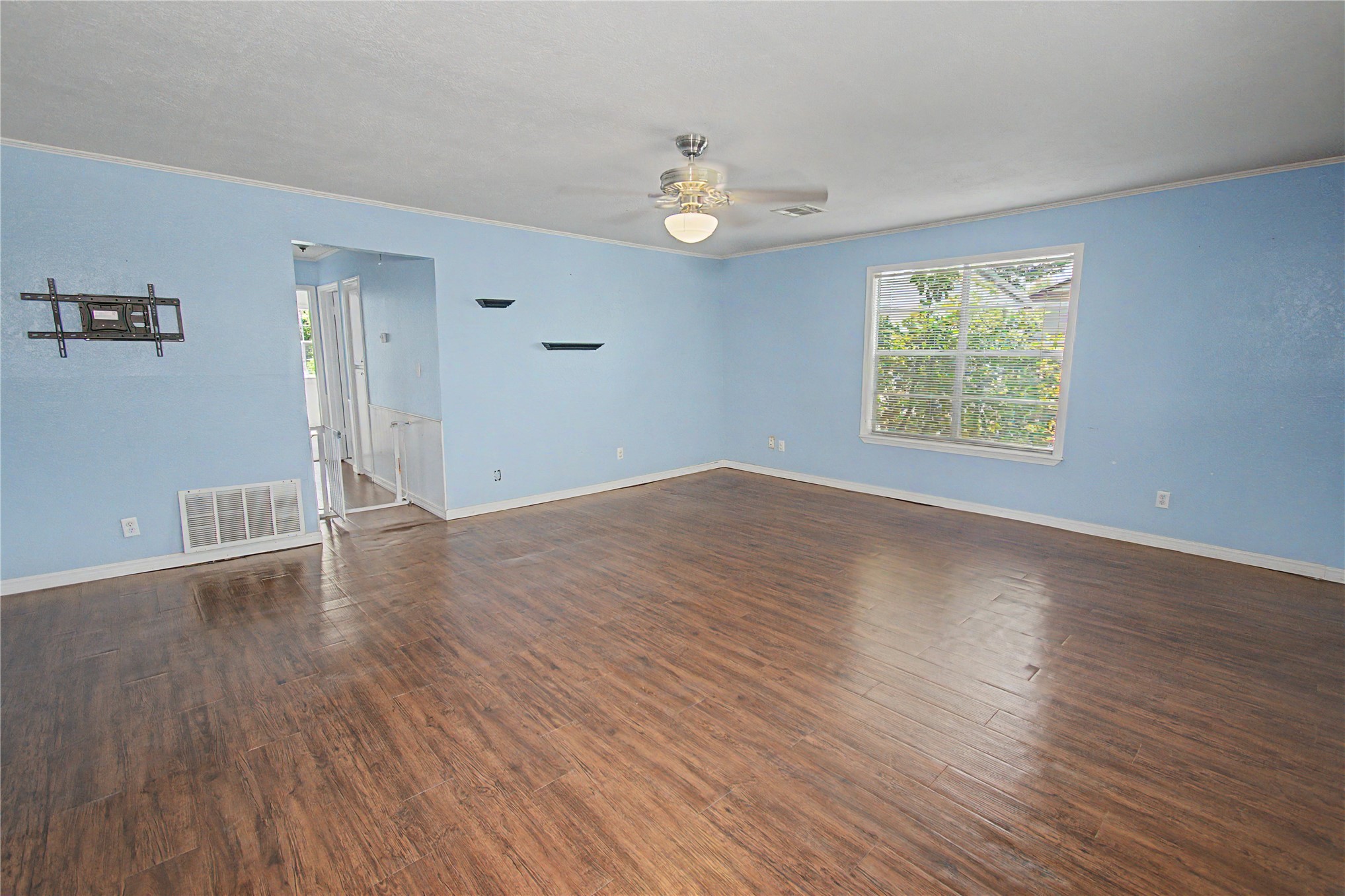 1711 Turner Street Property Photo 6