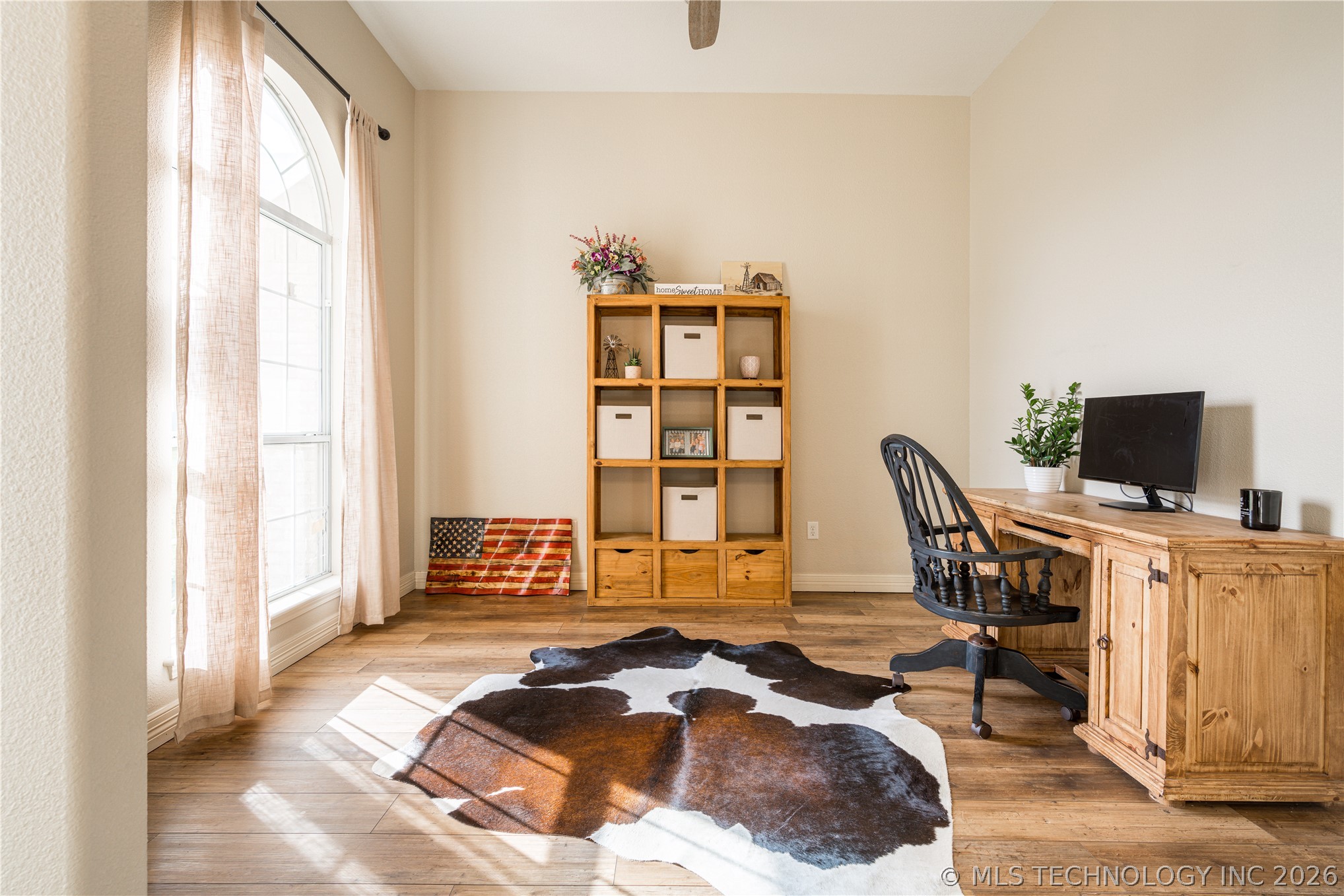 1683 Robinson Road Property Photo 2