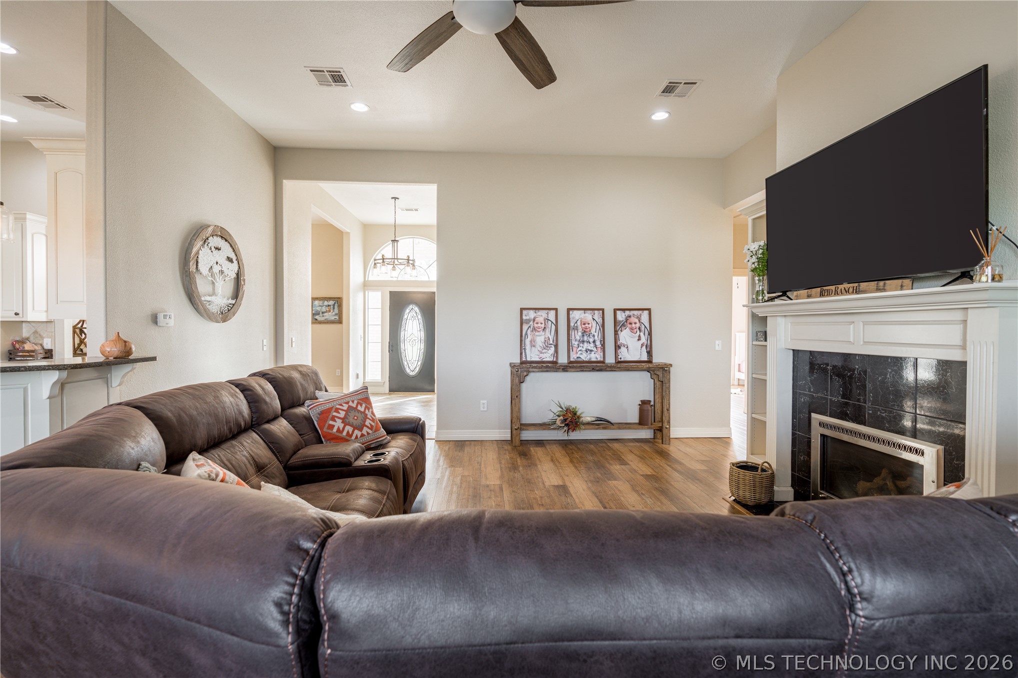 1683 Robinson Road Property Photo 13