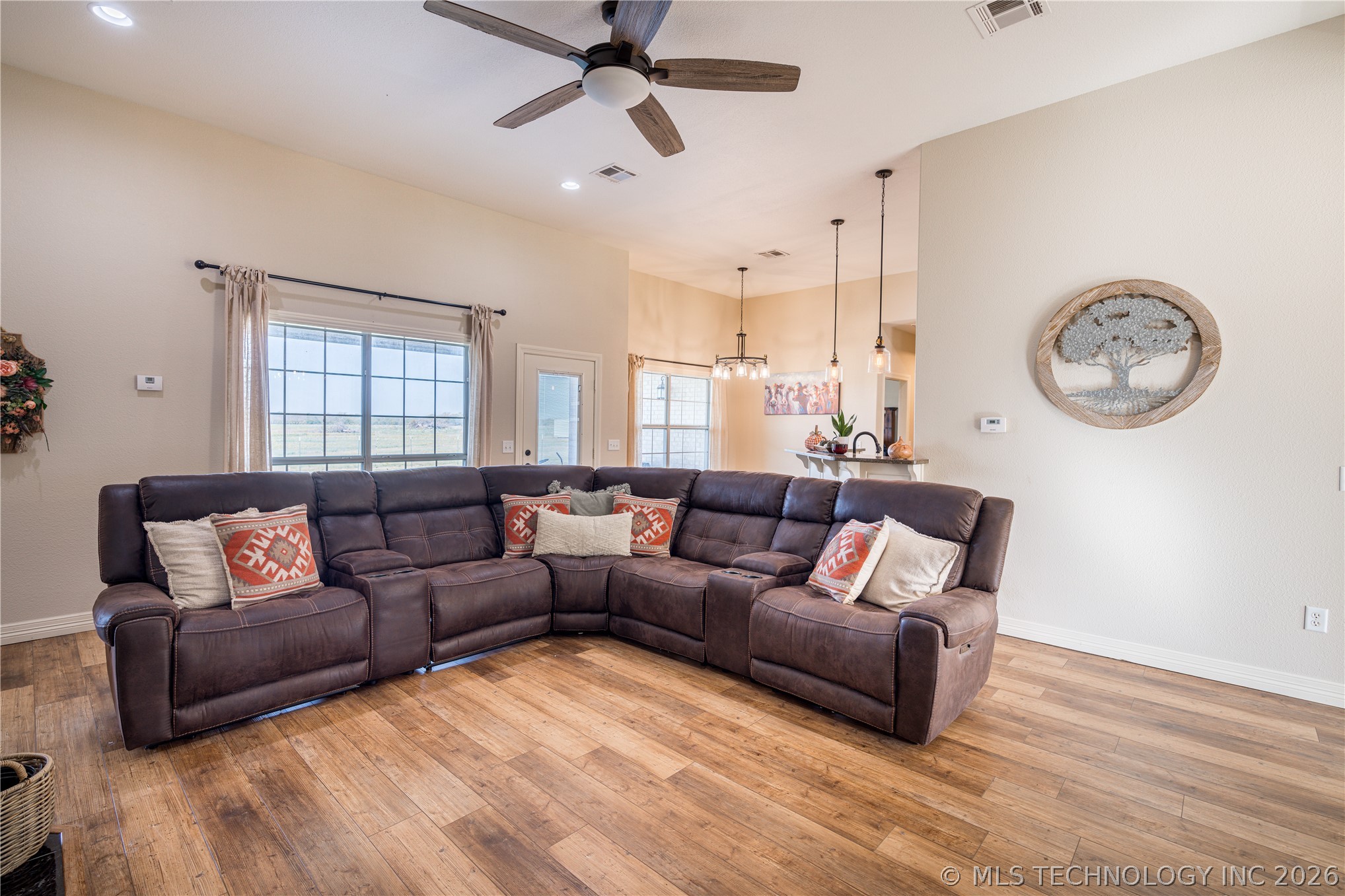 1683 Robinson Road Property Photo 16
