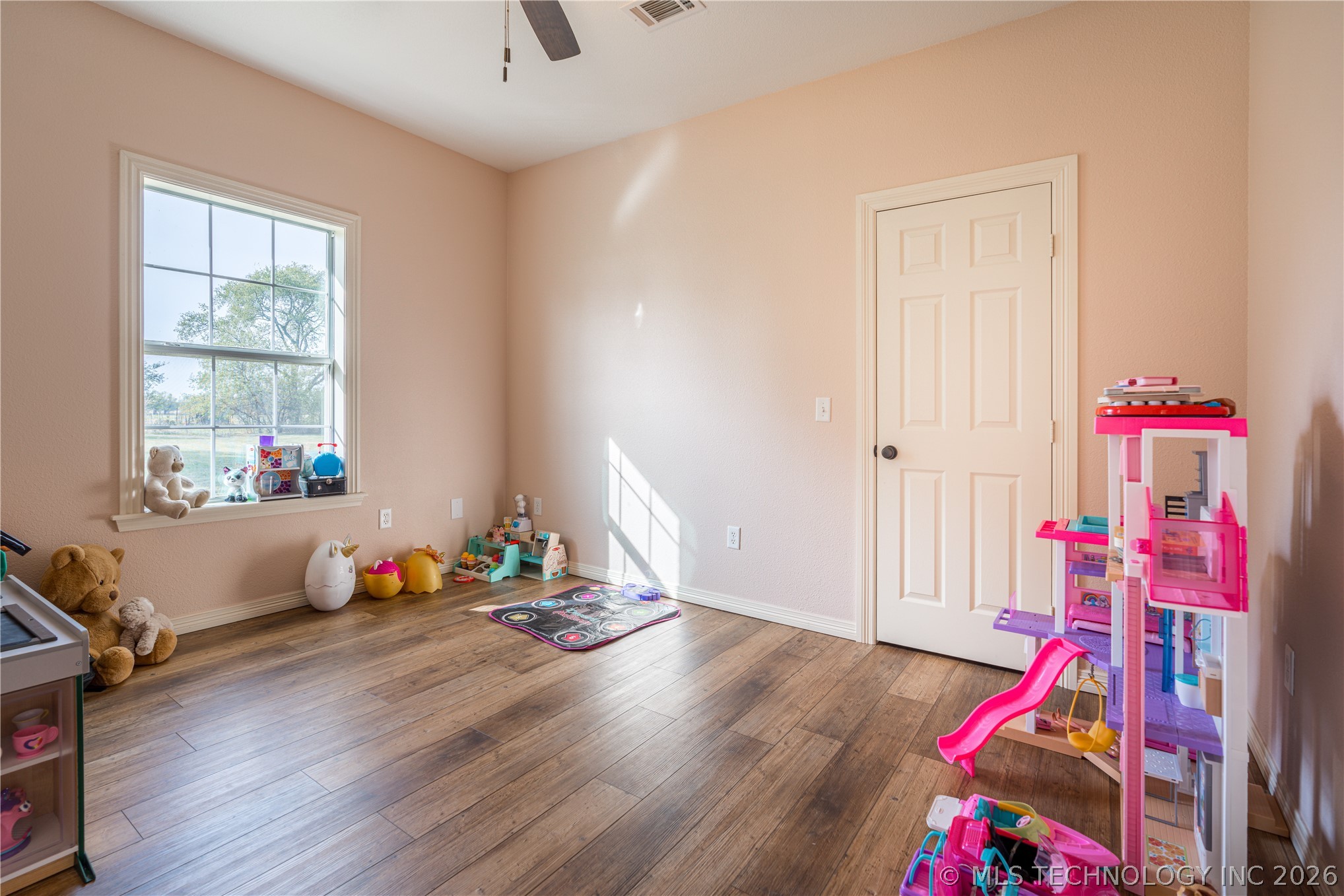 1683 Robinson Road Property Photo 33