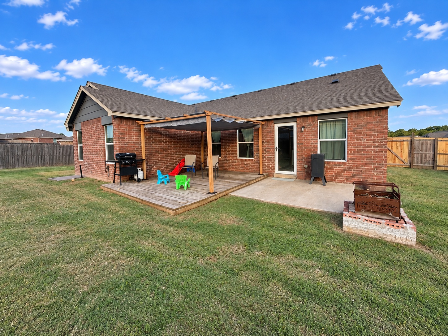 14390 S Knoxville Avenue Property Photo 4