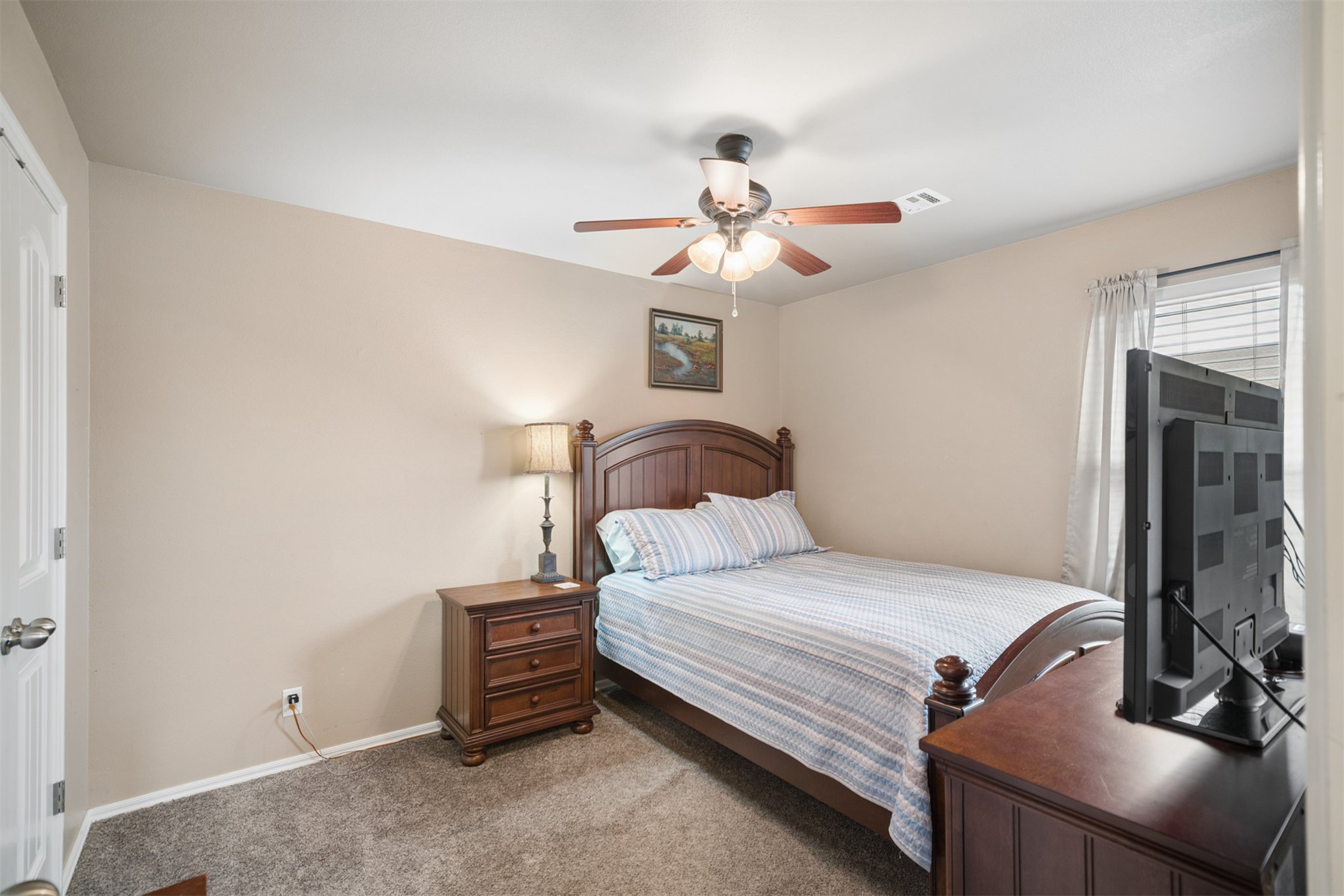 203 W 45th Place Property Photo 10