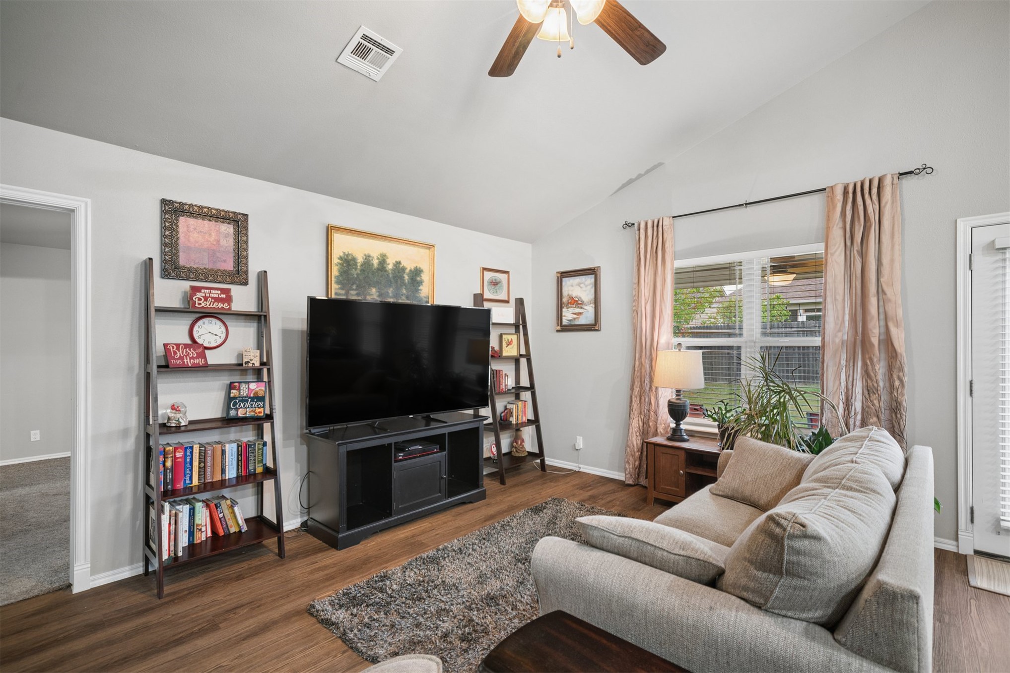 203 W 45th Place Property Photo 13