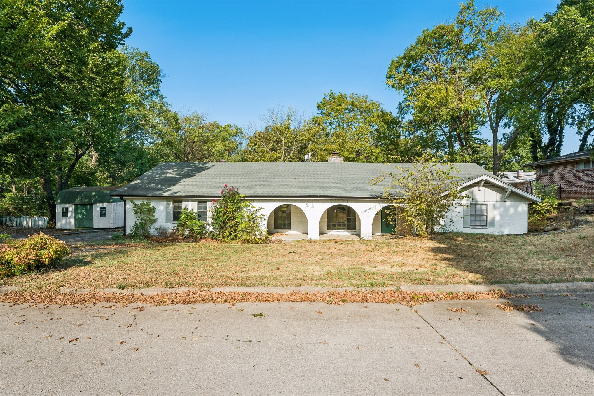 913 Sandstone Avenue Property Photo 4