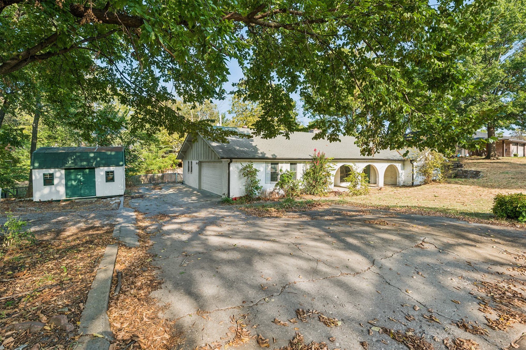 913 Sandstone Avenue Property Photo 5