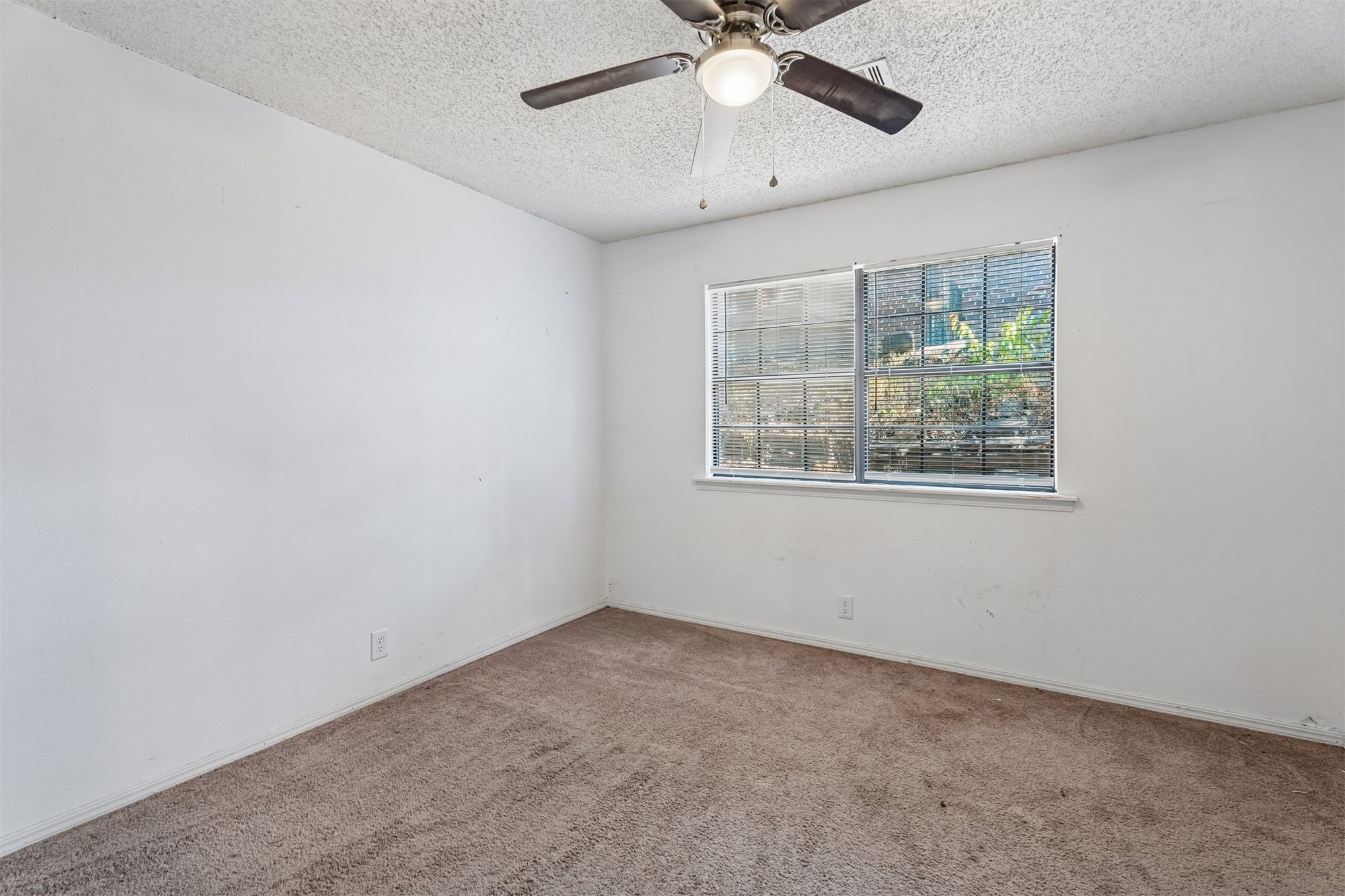 913 Sandstone Avenue Property Photo 26