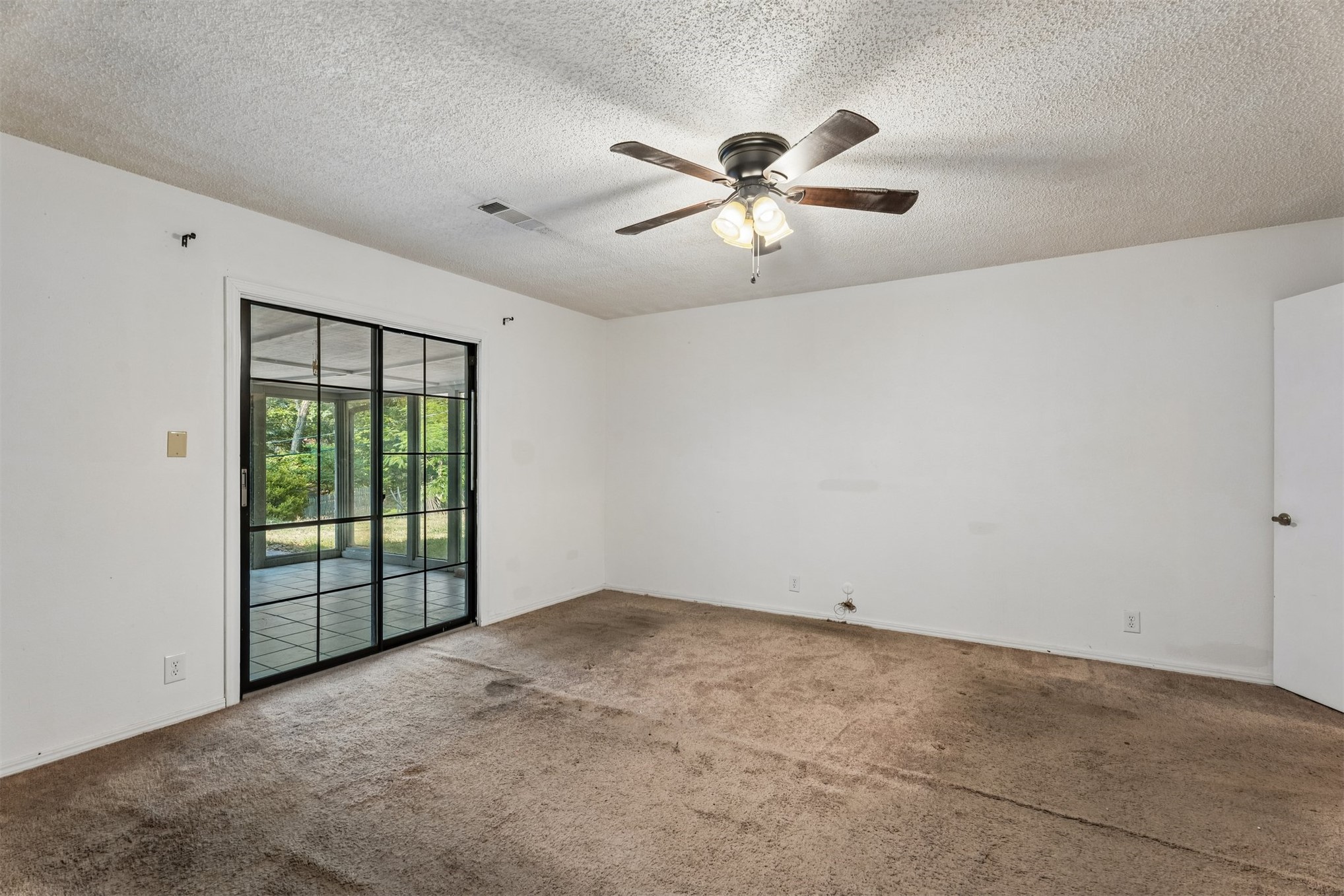 913 Sandstone Avenue Property Photo 34